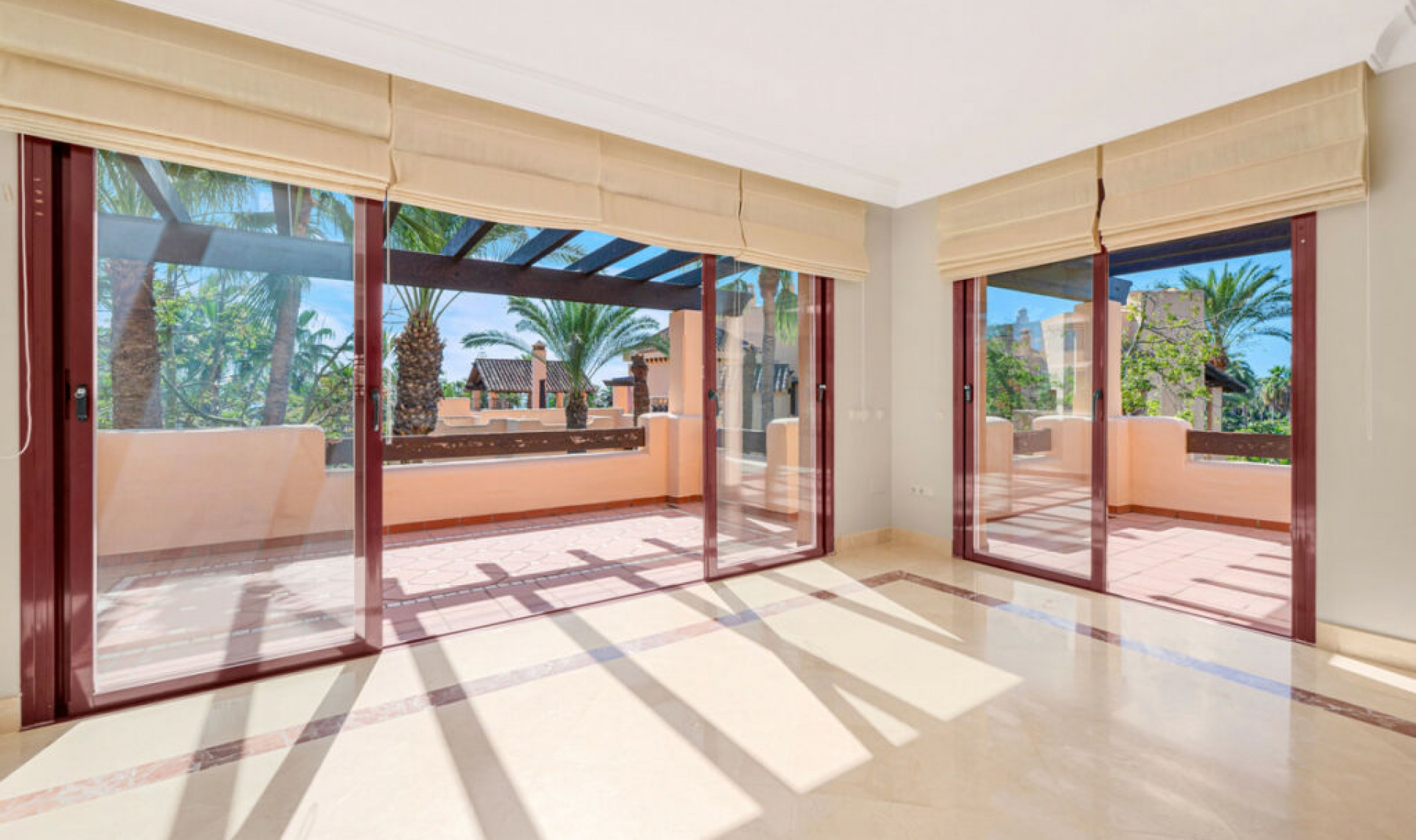 Resale - Apartment -
San Pedro de Alcántara