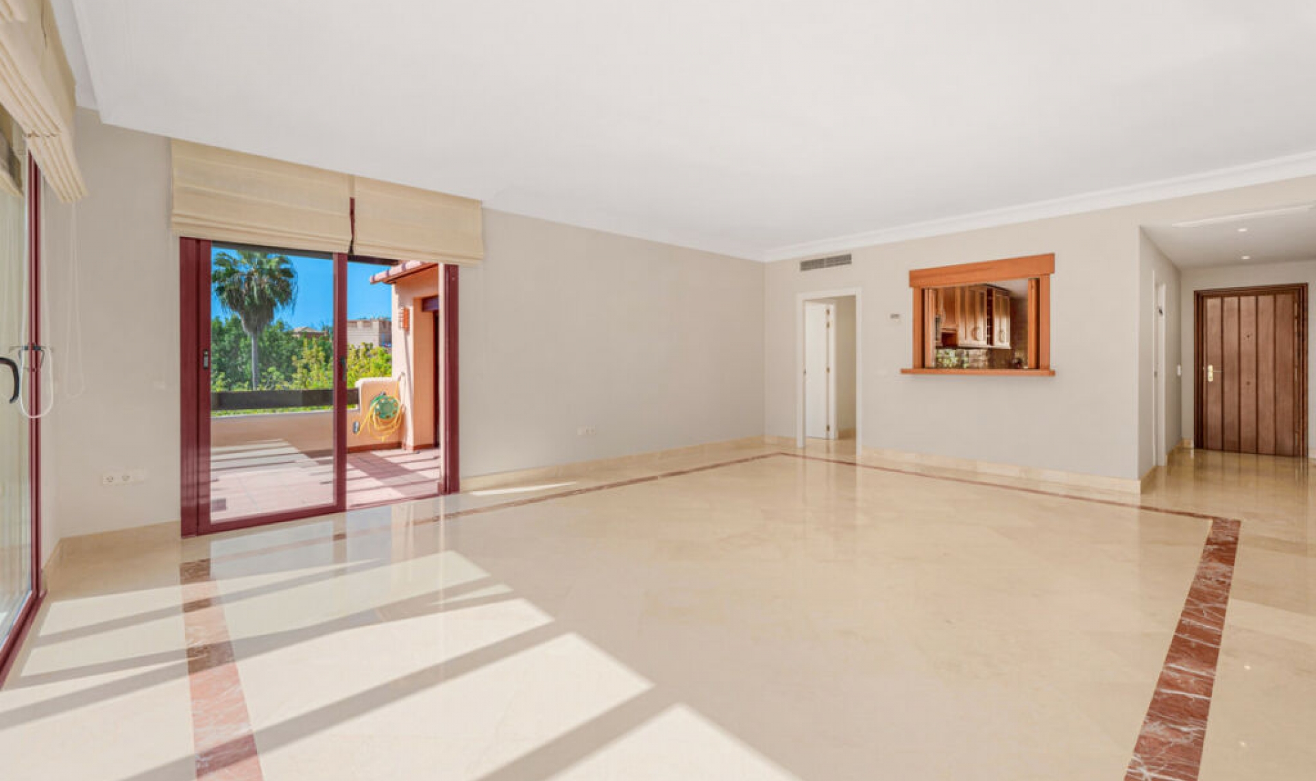 Resale - Apartment -
San Pedro de Alcántara