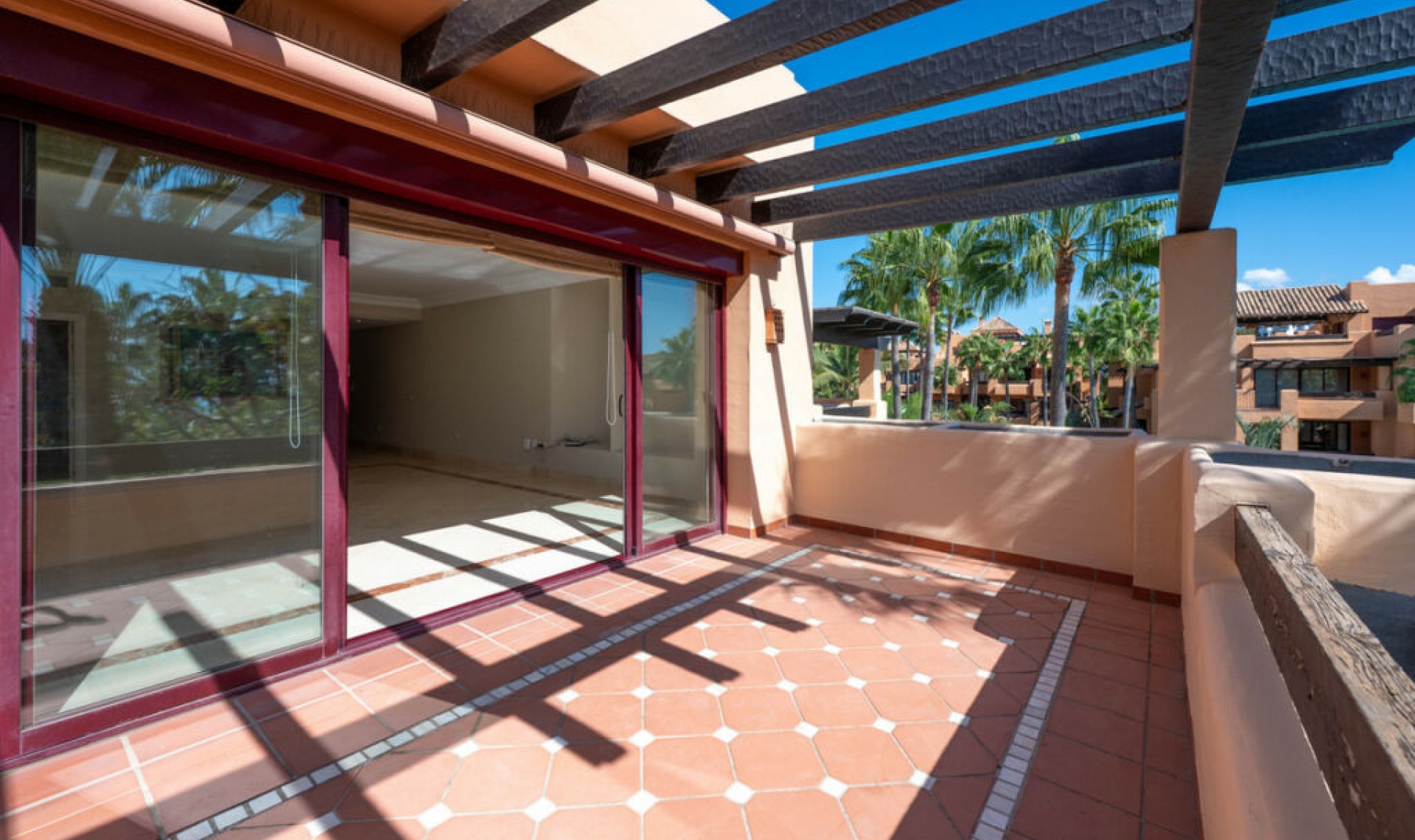 Resale - Apartment -
San Pedro de Alcántara