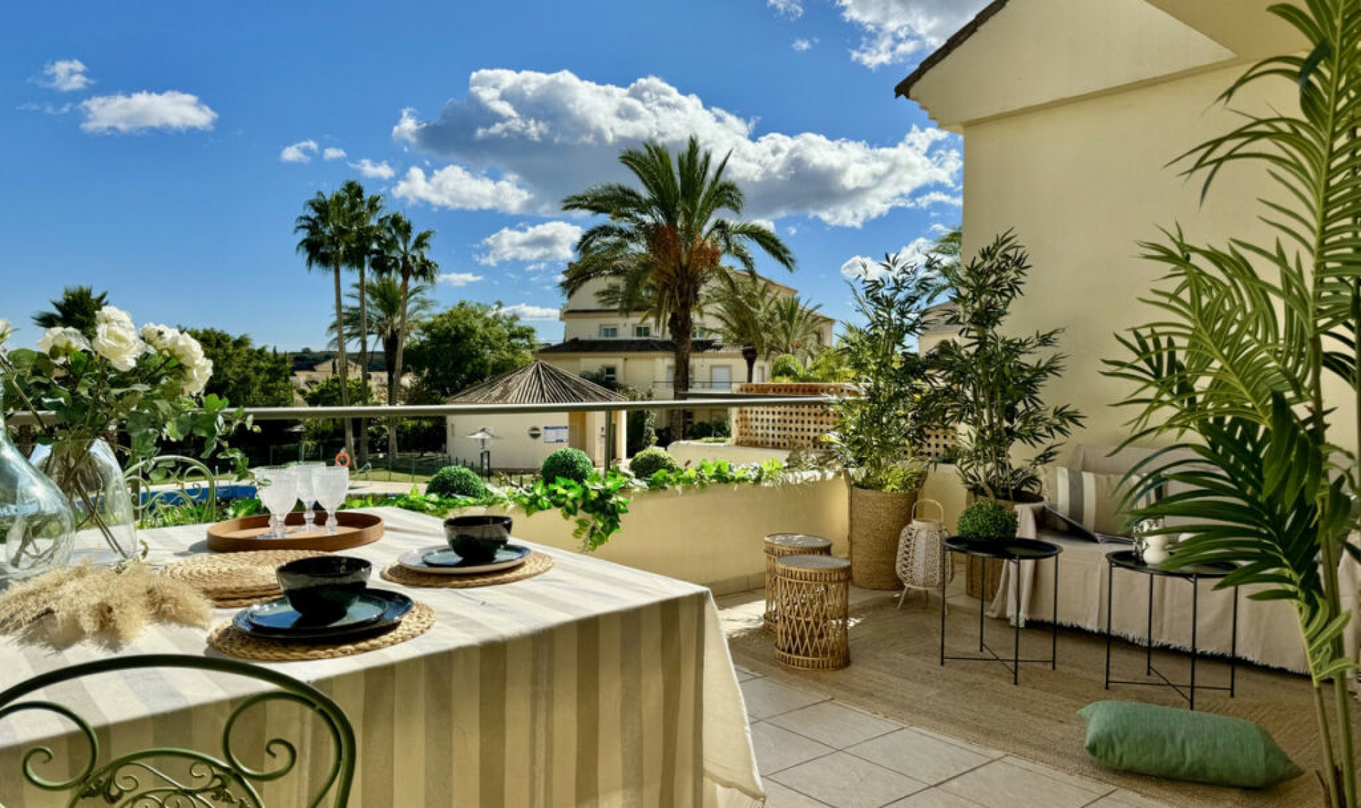 Resale - Apartment -
San Roque Club