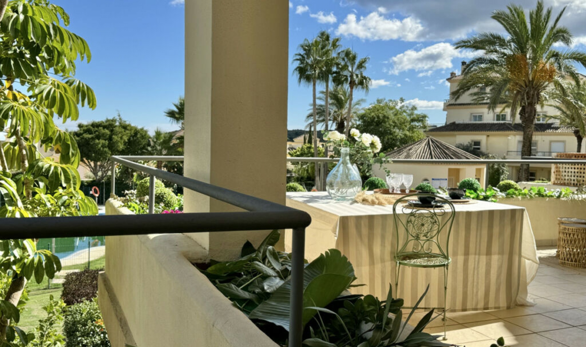 Resale - Apartment -
San Roque Club