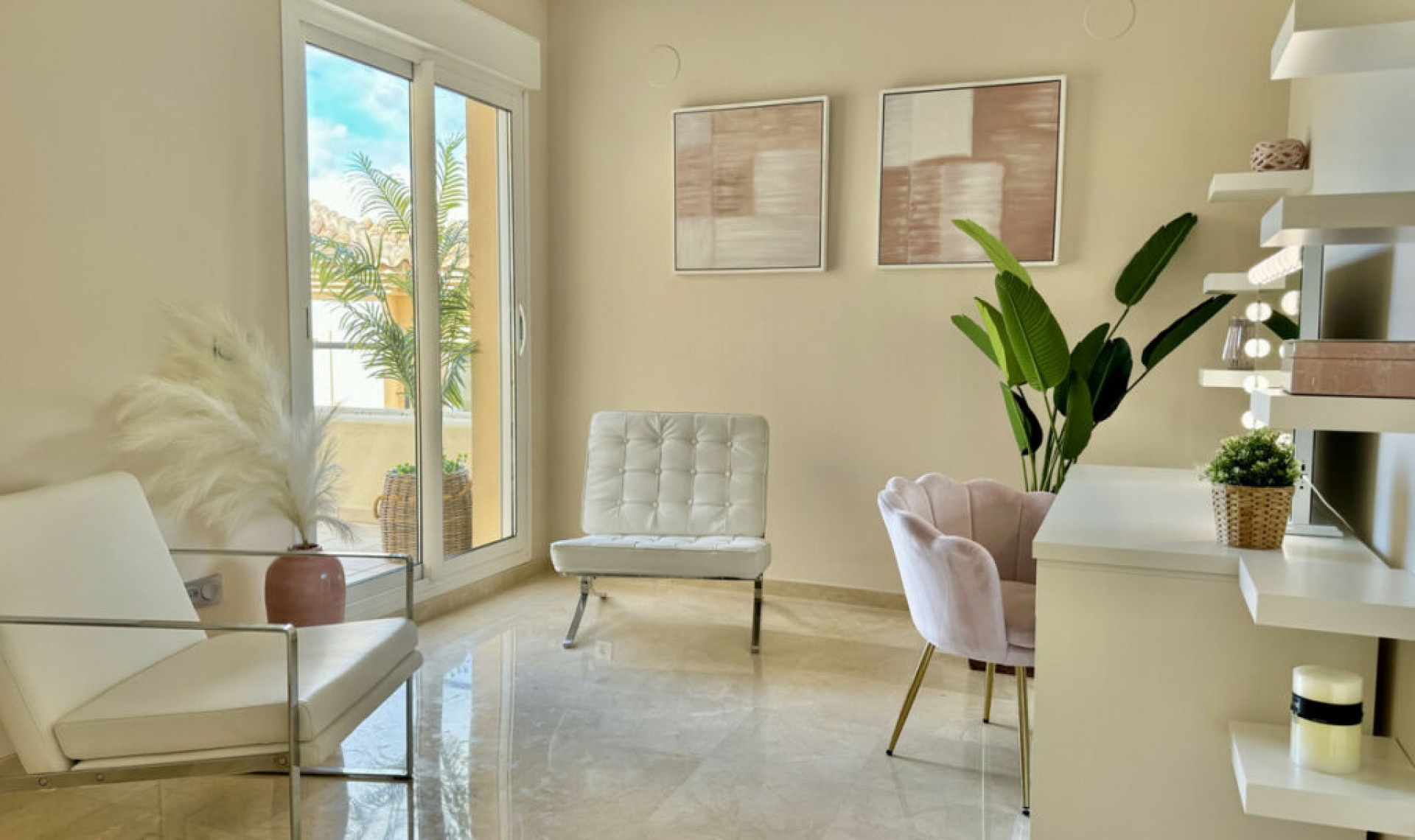 Resale - Apartment -
San Roque Club