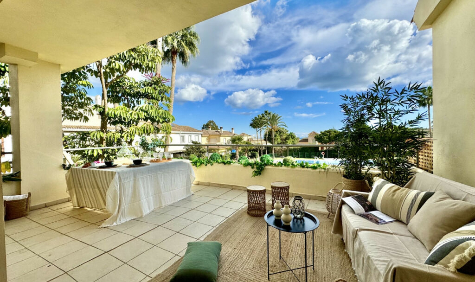 Resale - Apartment -
San Roque Club