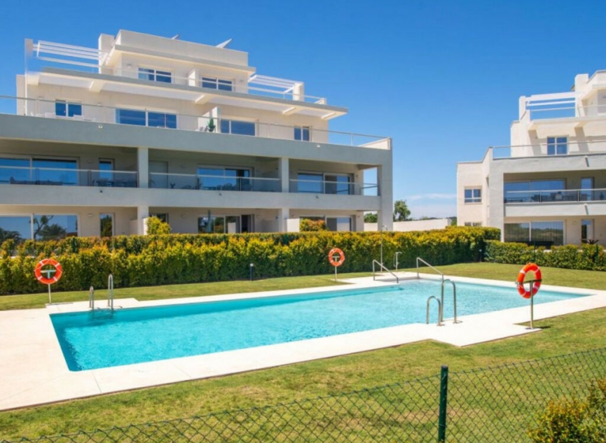 Resale - Apartment -
San Roque Club