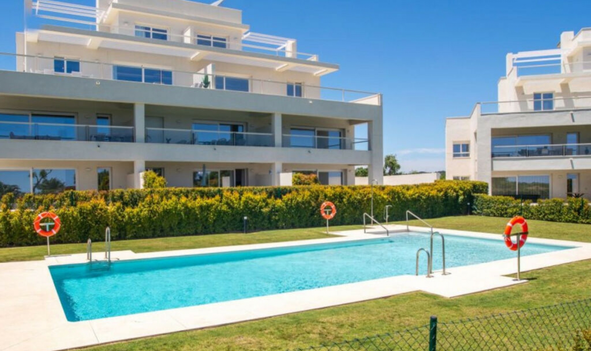 Resale - Apartment -
San Roque Club