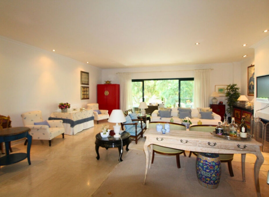 Resale - Apartment -
San Roque Club