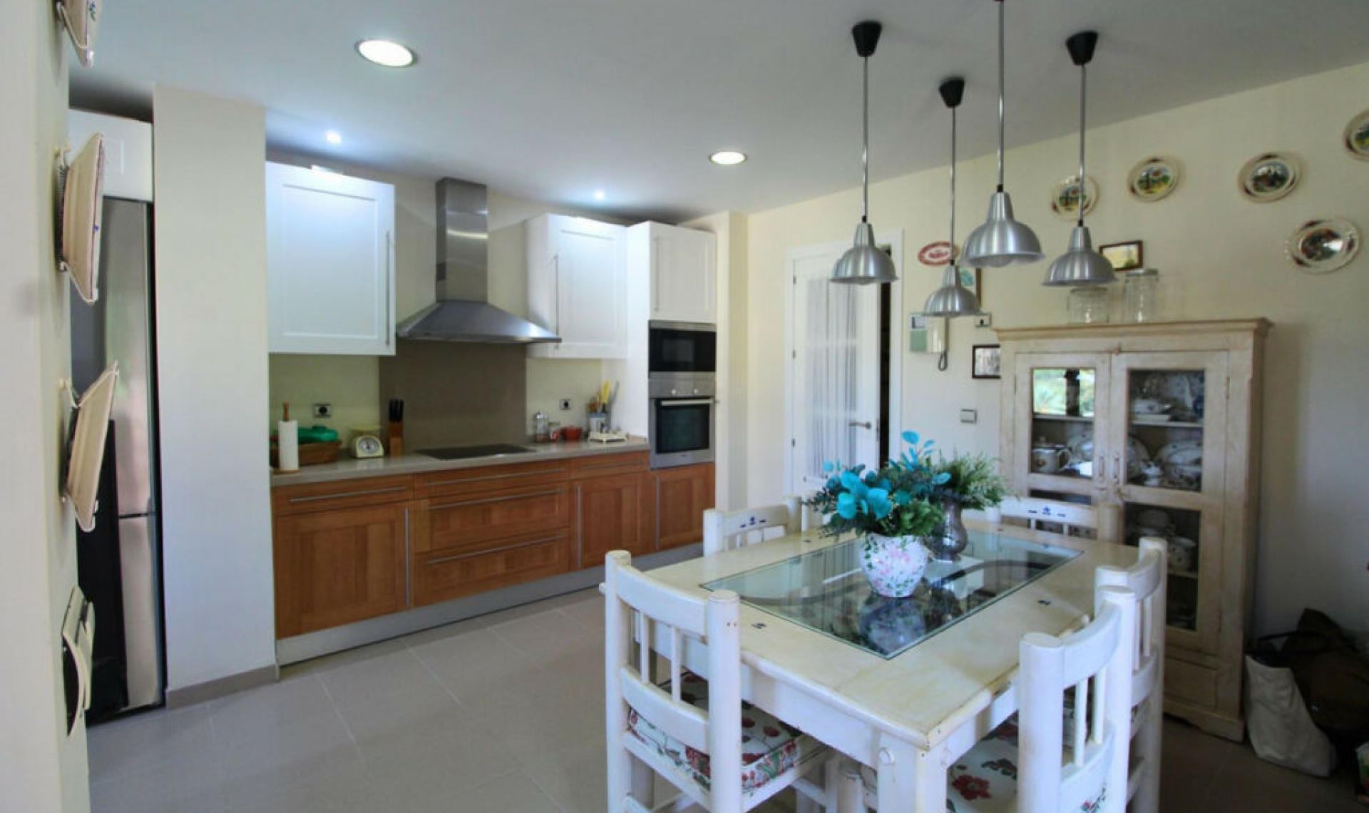 Resale - Apartment -
San Roque Club