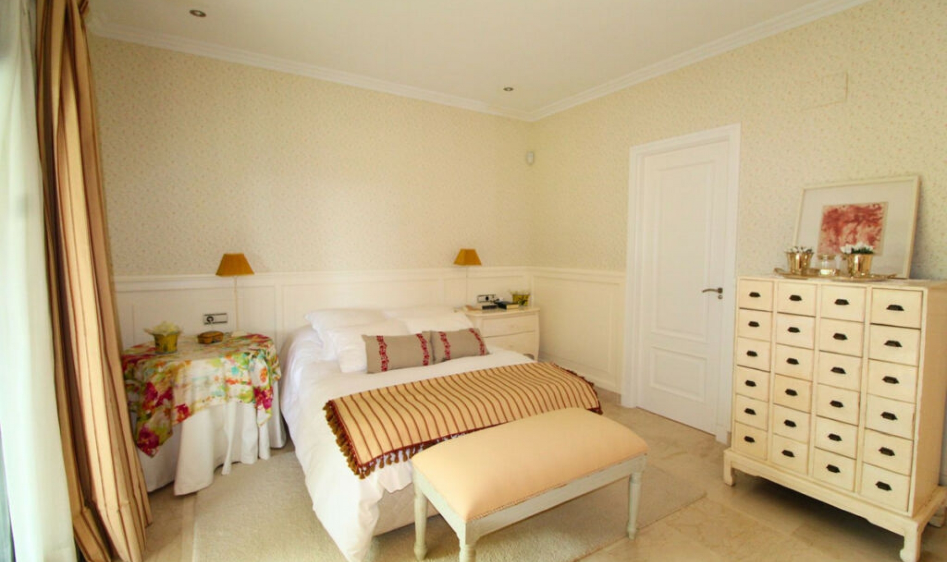 Resale - Apartment -
San Roque Club