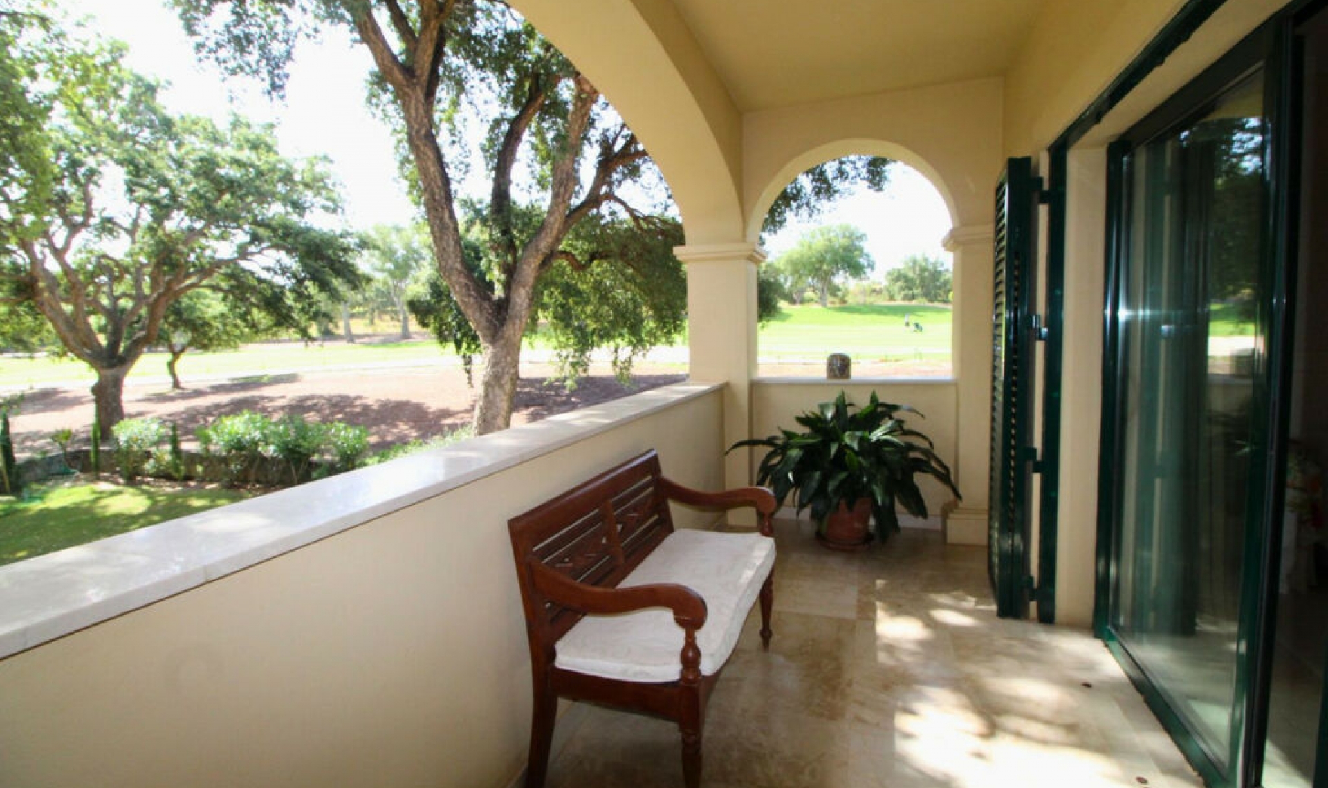 Resale - Apartment -
San Roque Club