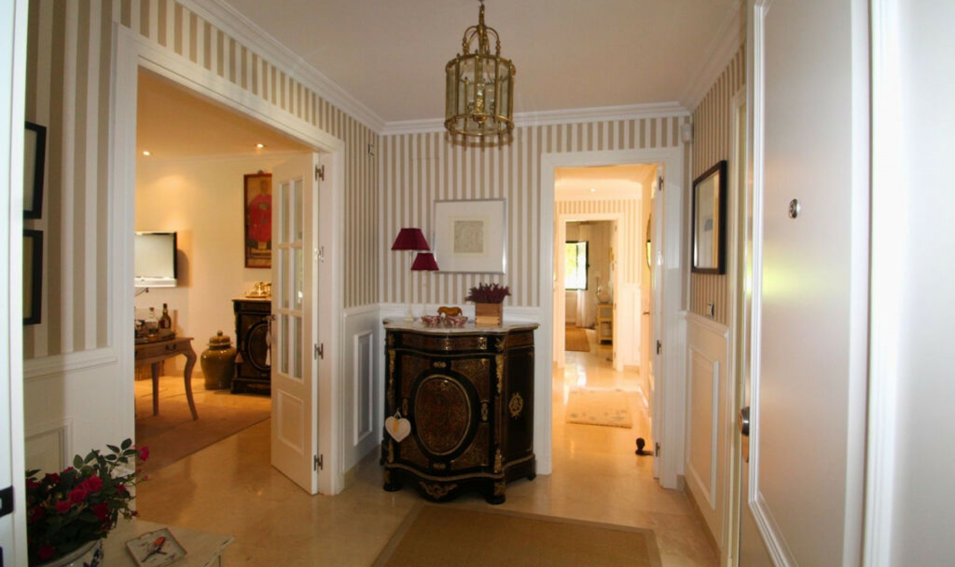 Resale - Apartment -
San Roque Club