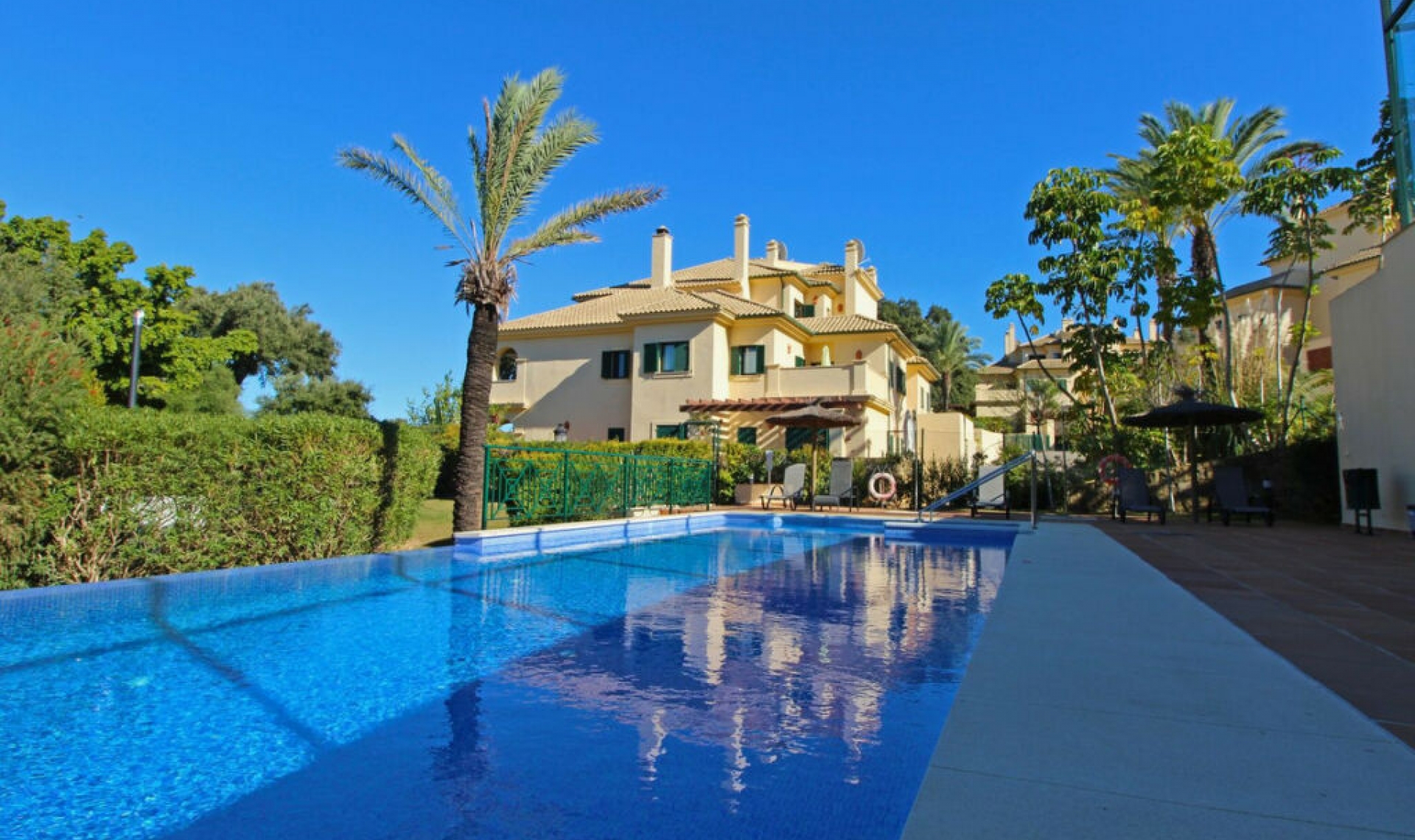 Resale - Apartment -
San Roque Club