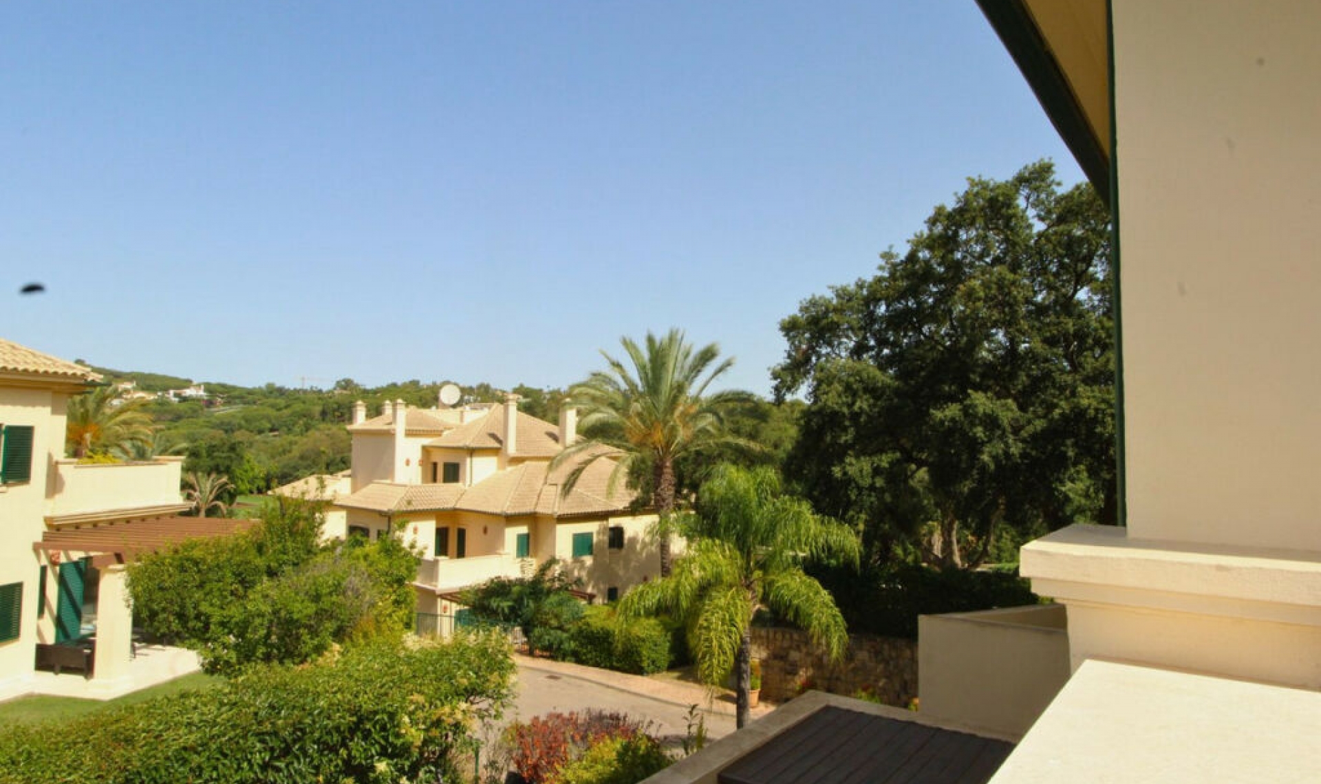 Resale - Apartment -
San Roque Club