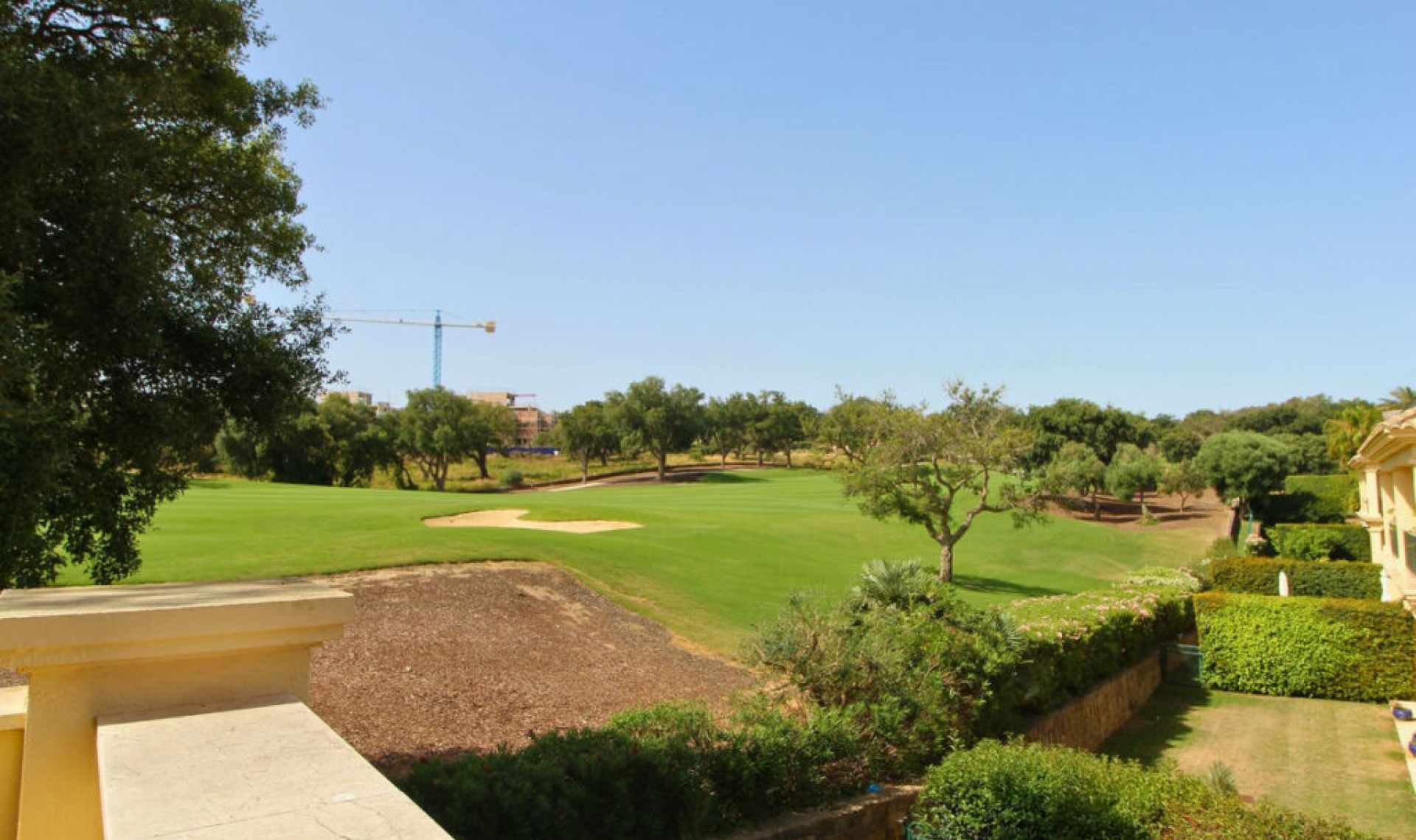 Resale - Apartment -
San Roque Club