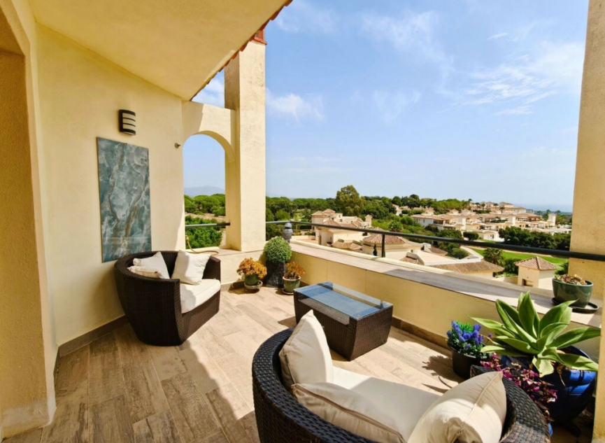 Resale - Apartment -
San Roque Club