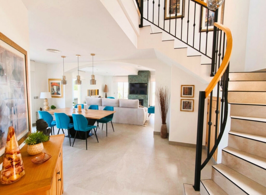 Resale - Apartment -
San Roque Club