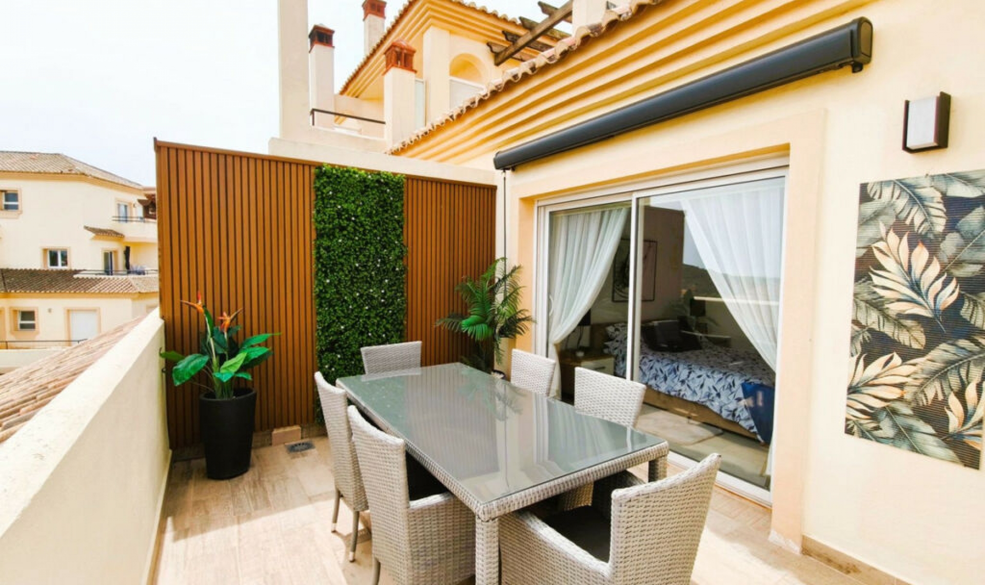 Resale - Apartment -
San Roque Club