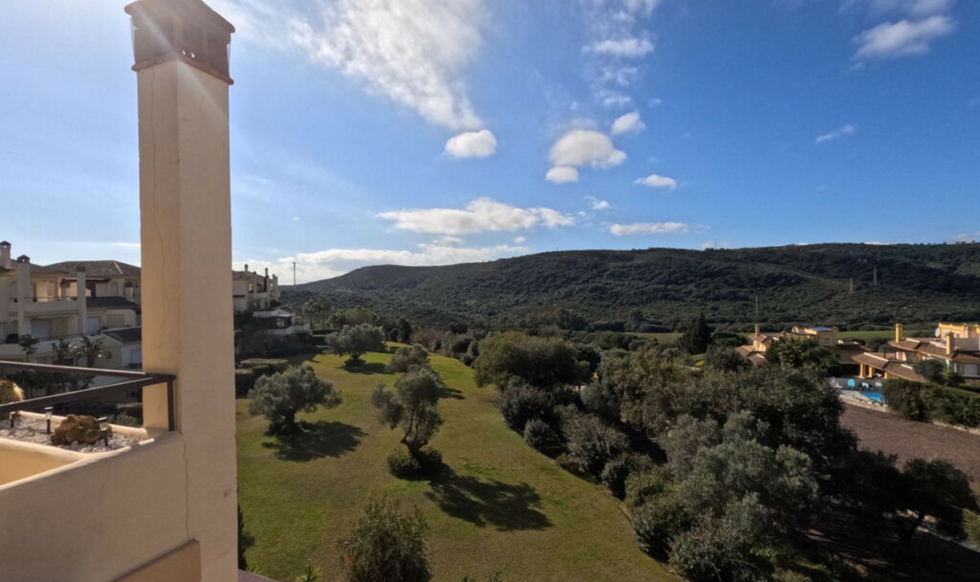 Resale - Apartment -
San Roque