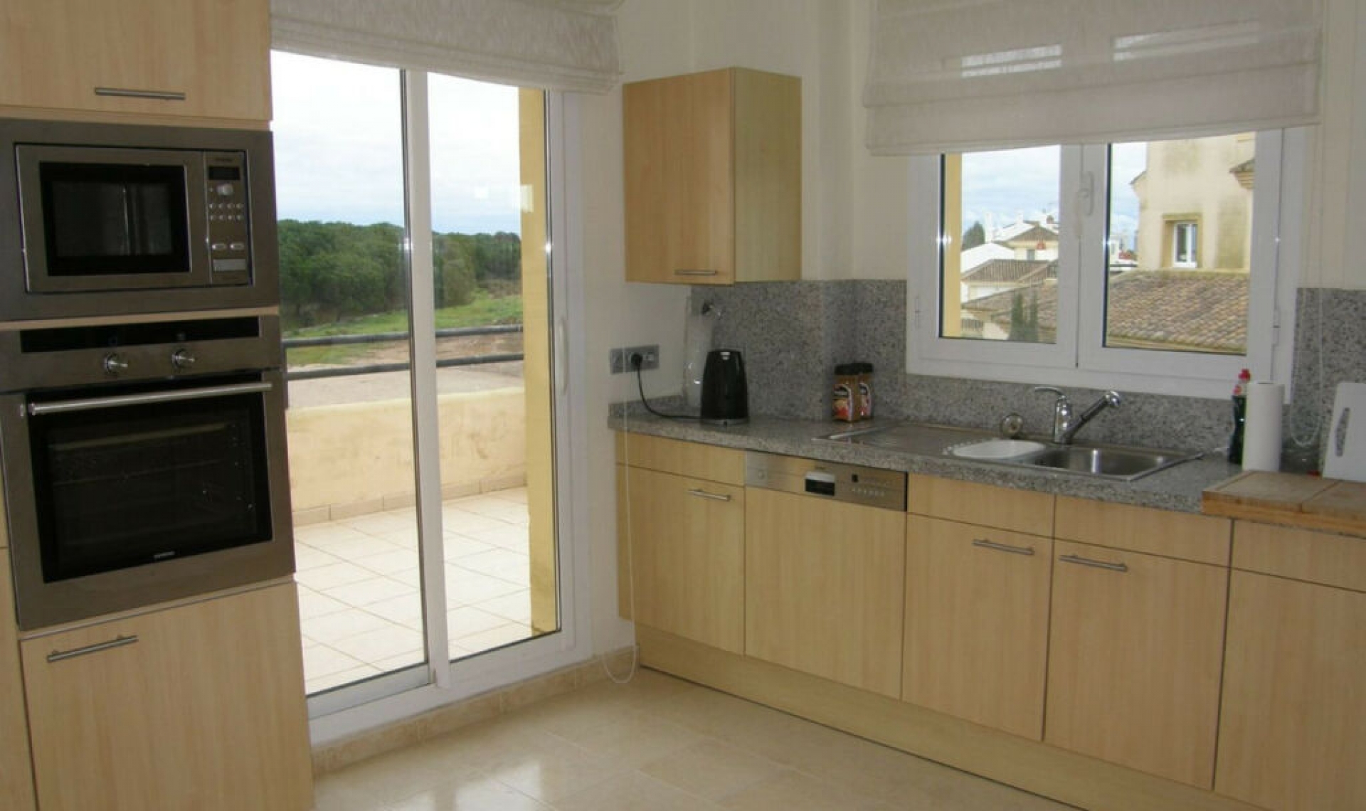 Resale - Apartment -
San Roque