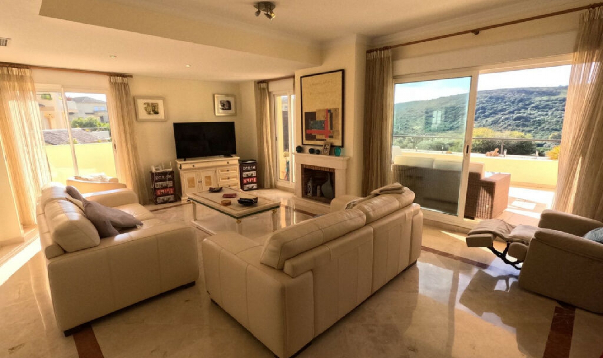 Resale - Apartment -
San Roque
