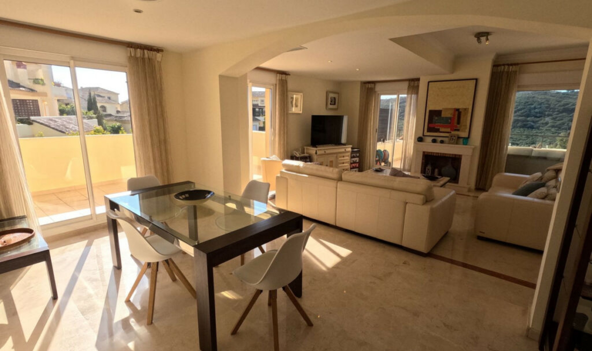 Resale - Apartment -
San Roque