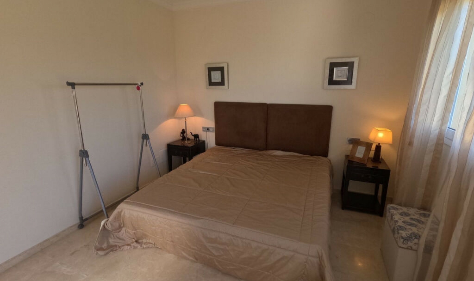 Resale - Apartment -
San Roque