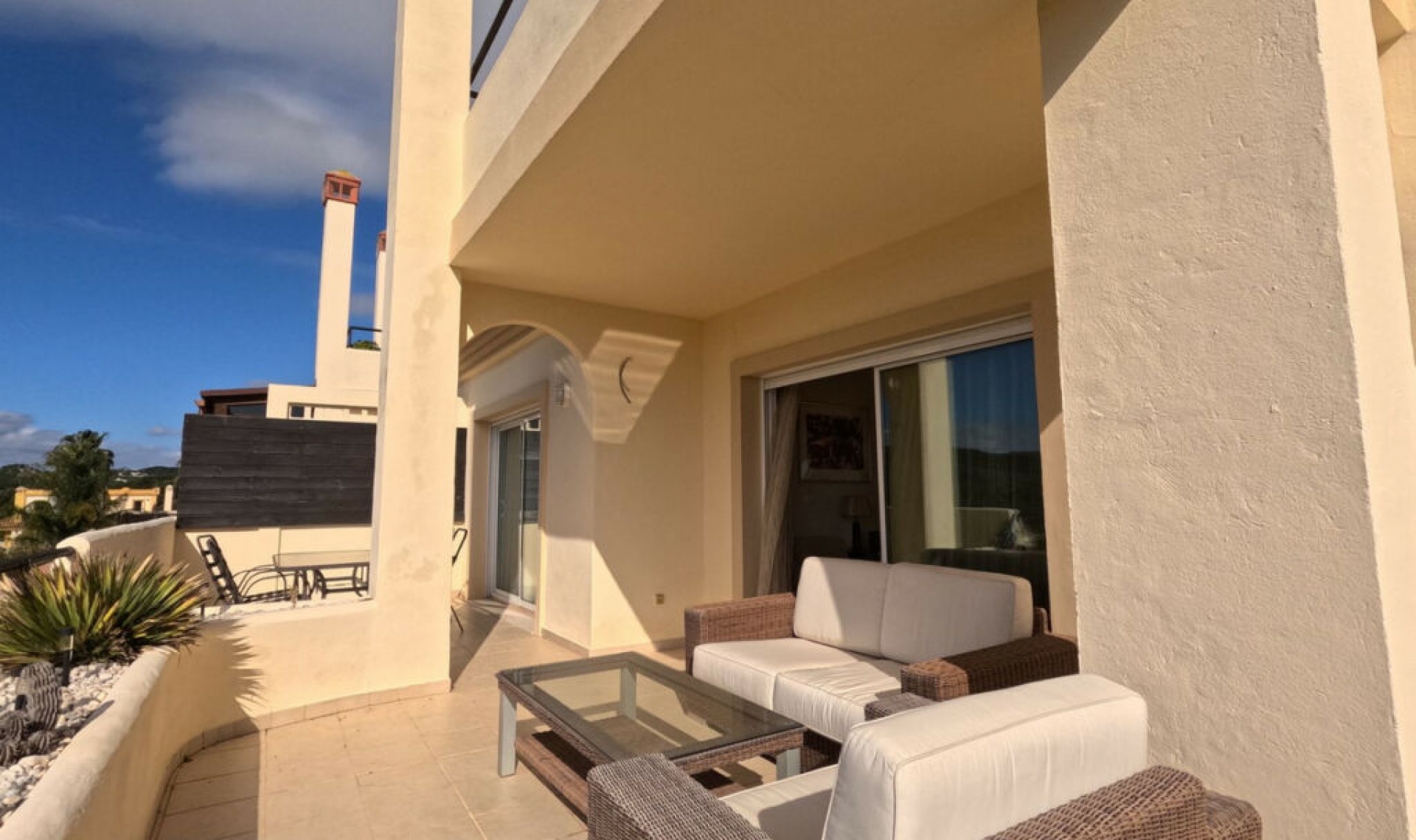 Resale - Apartment -
San Roque