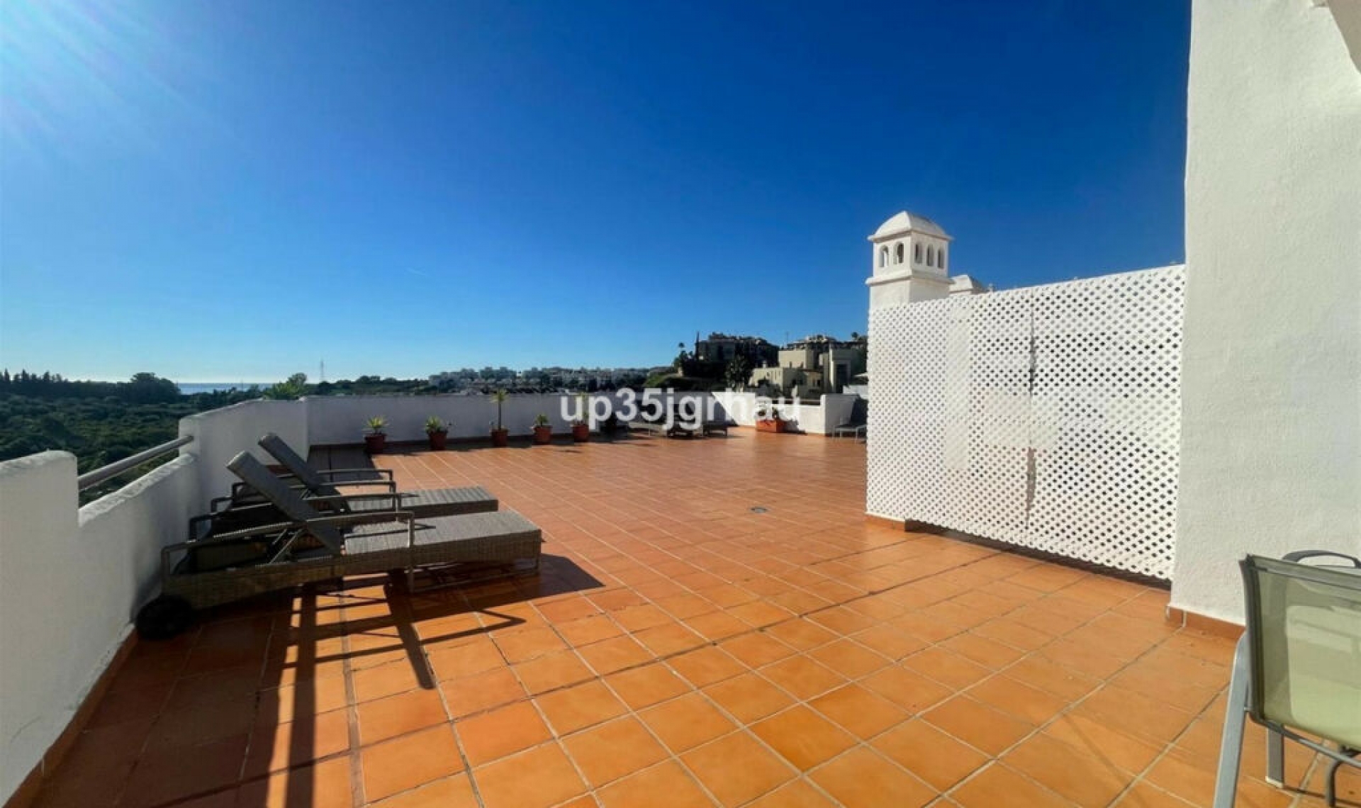 Resale - Apartment -
Selwo