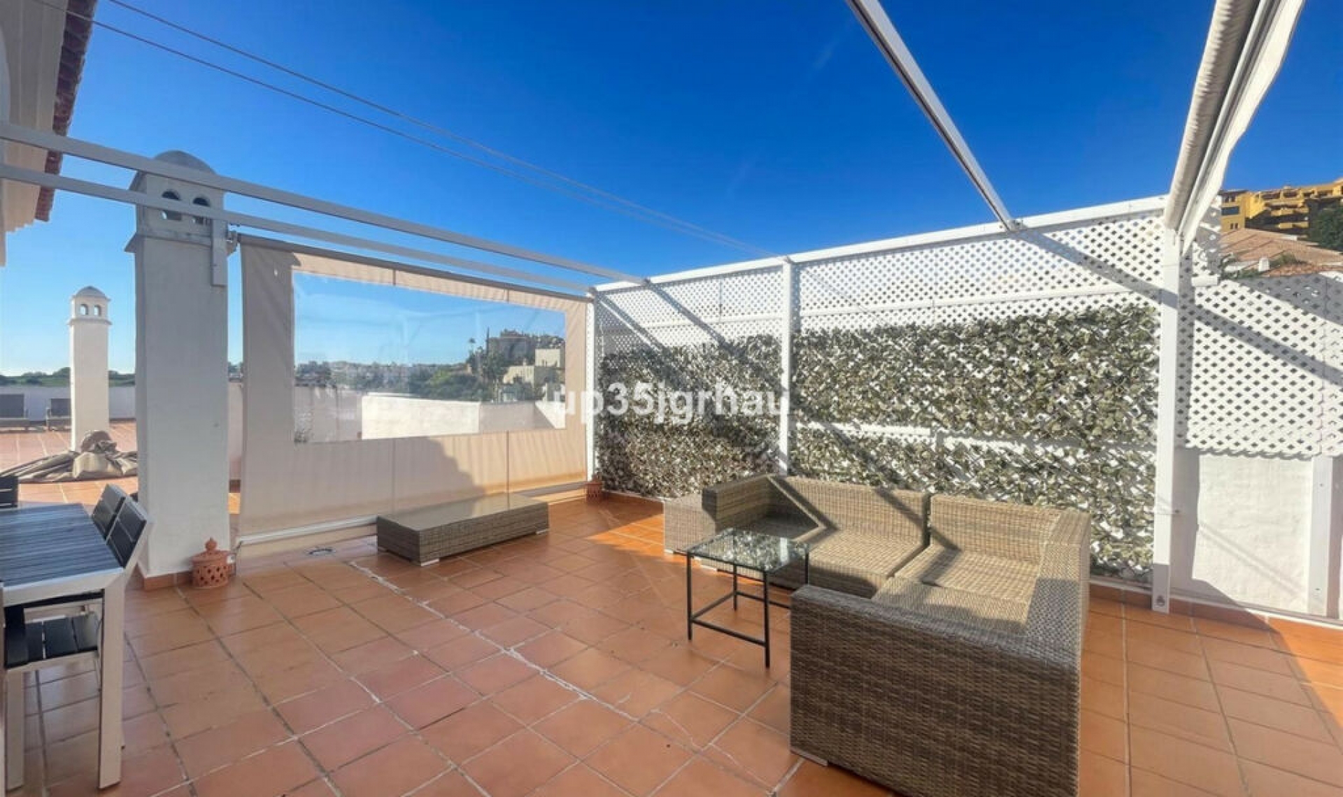 Resale - Apartment -
Selwo