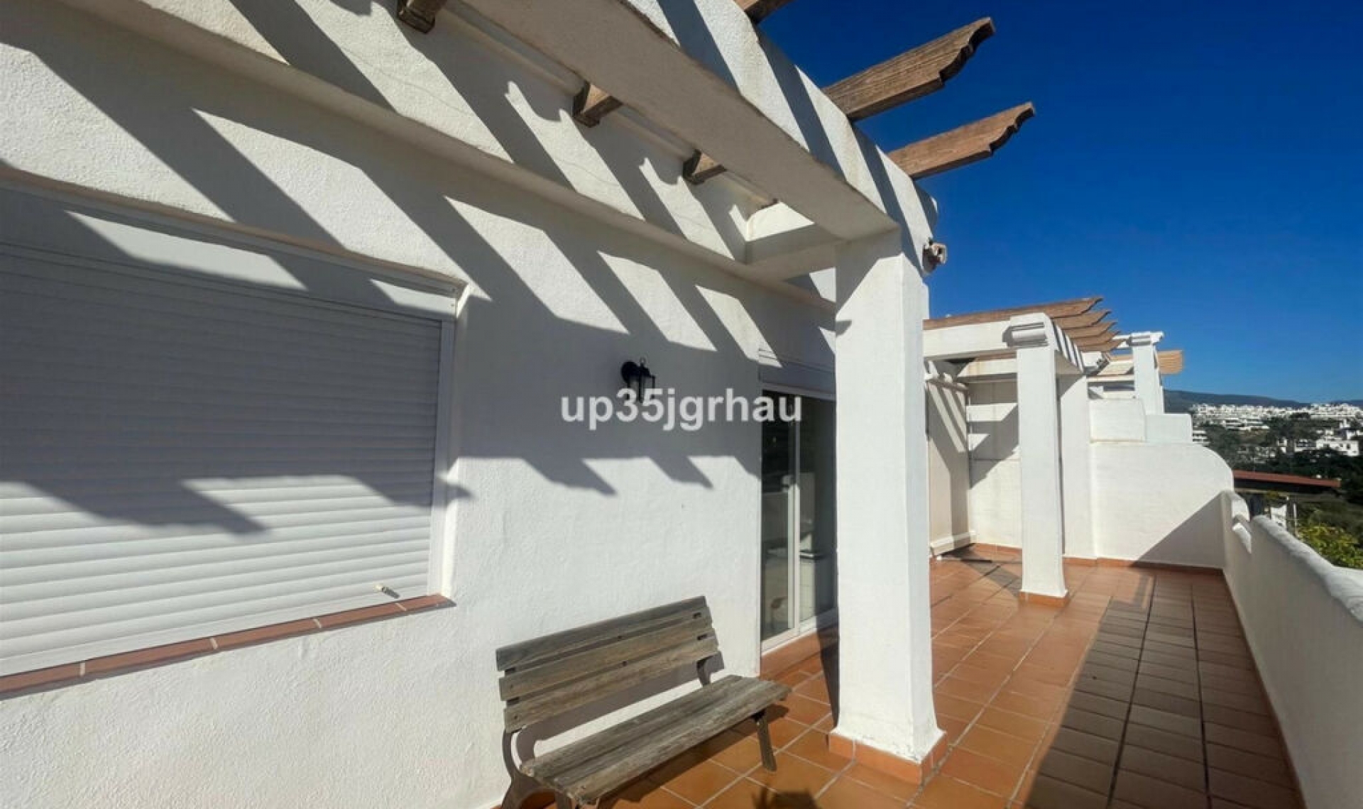 Resale - Apartment -
Selwo