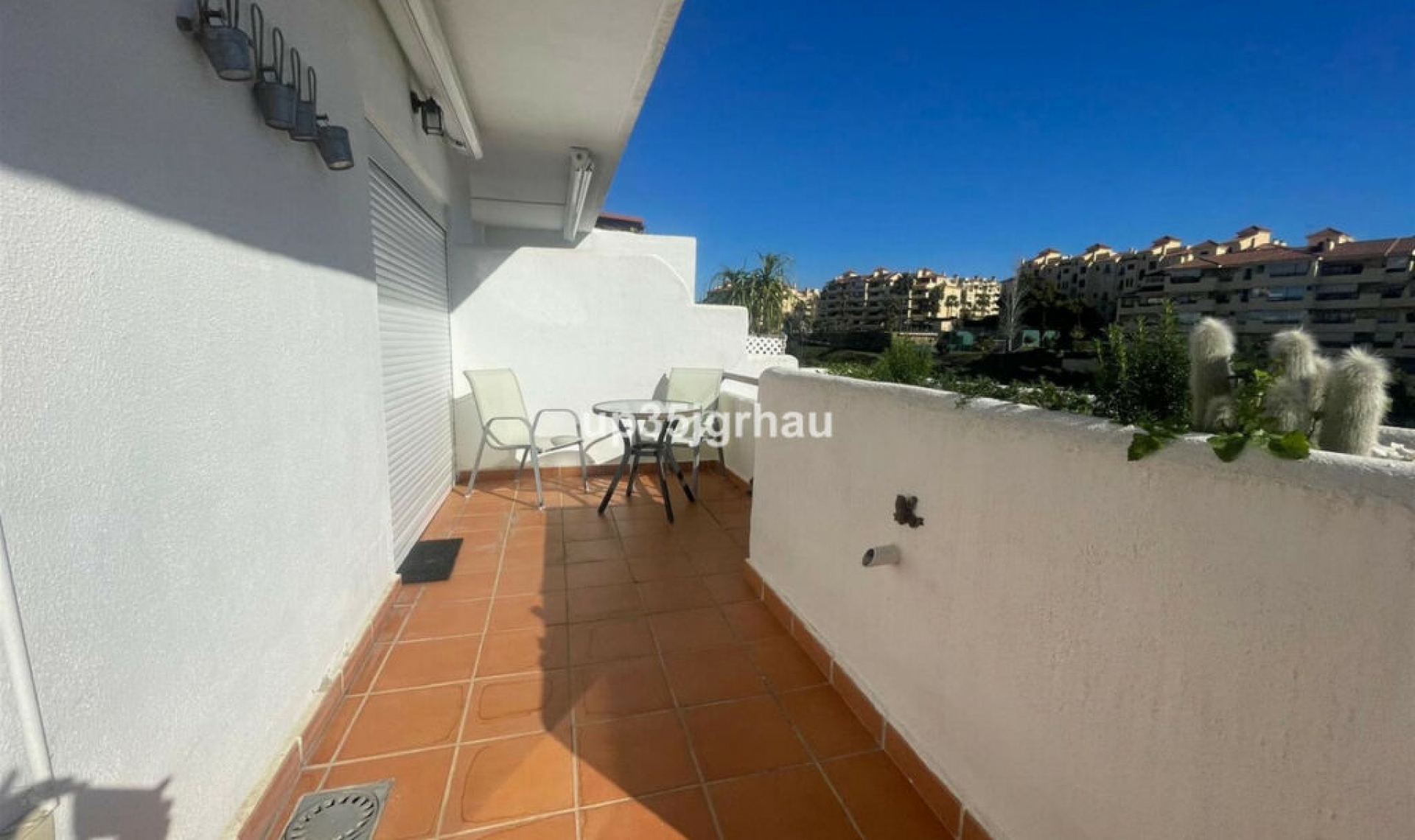 Resale - Apartment -
Selwo