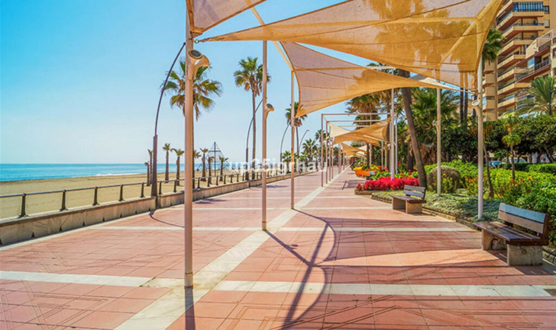 Resale - Apartment -
Selwo