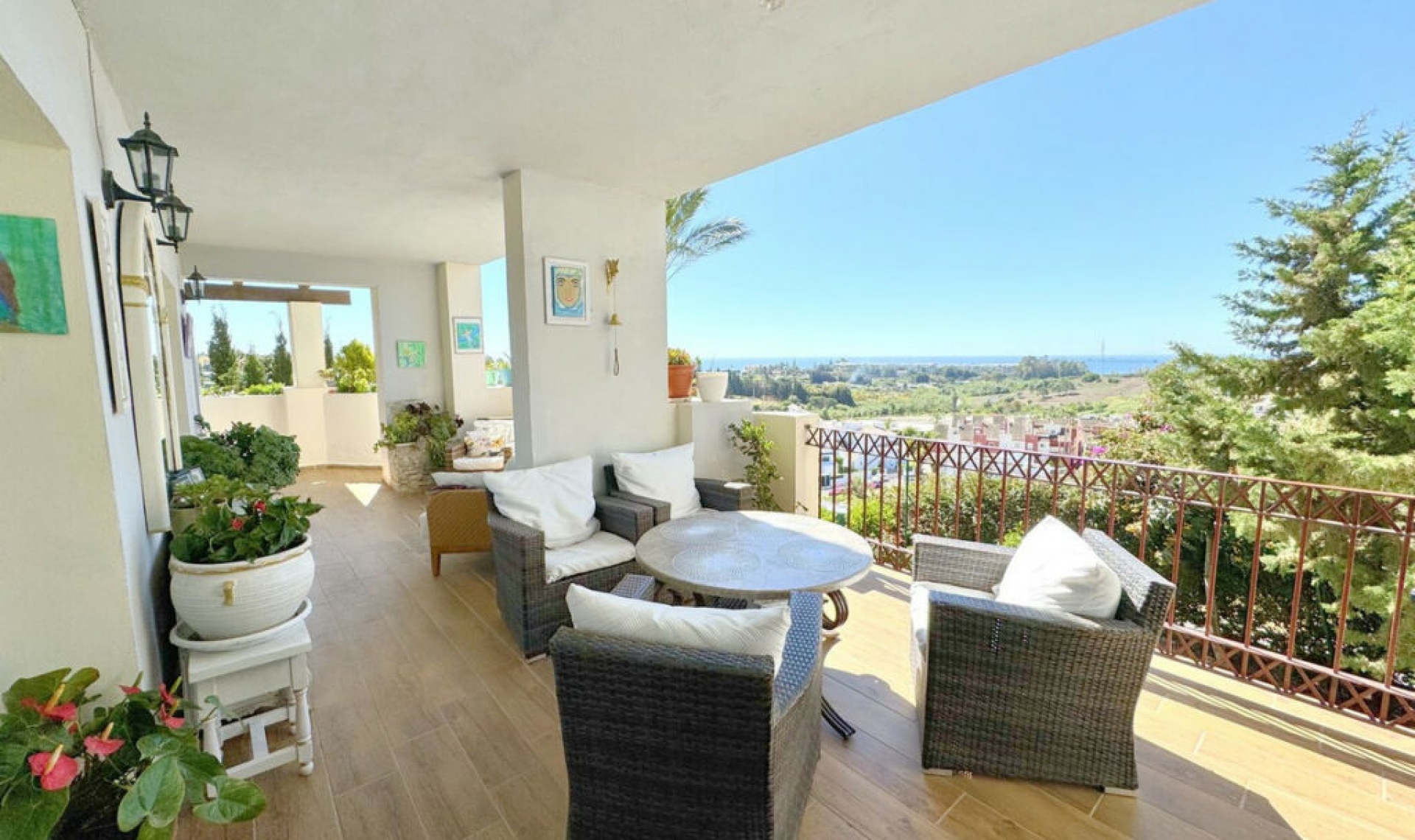 Resale - Apartment -
Selwo