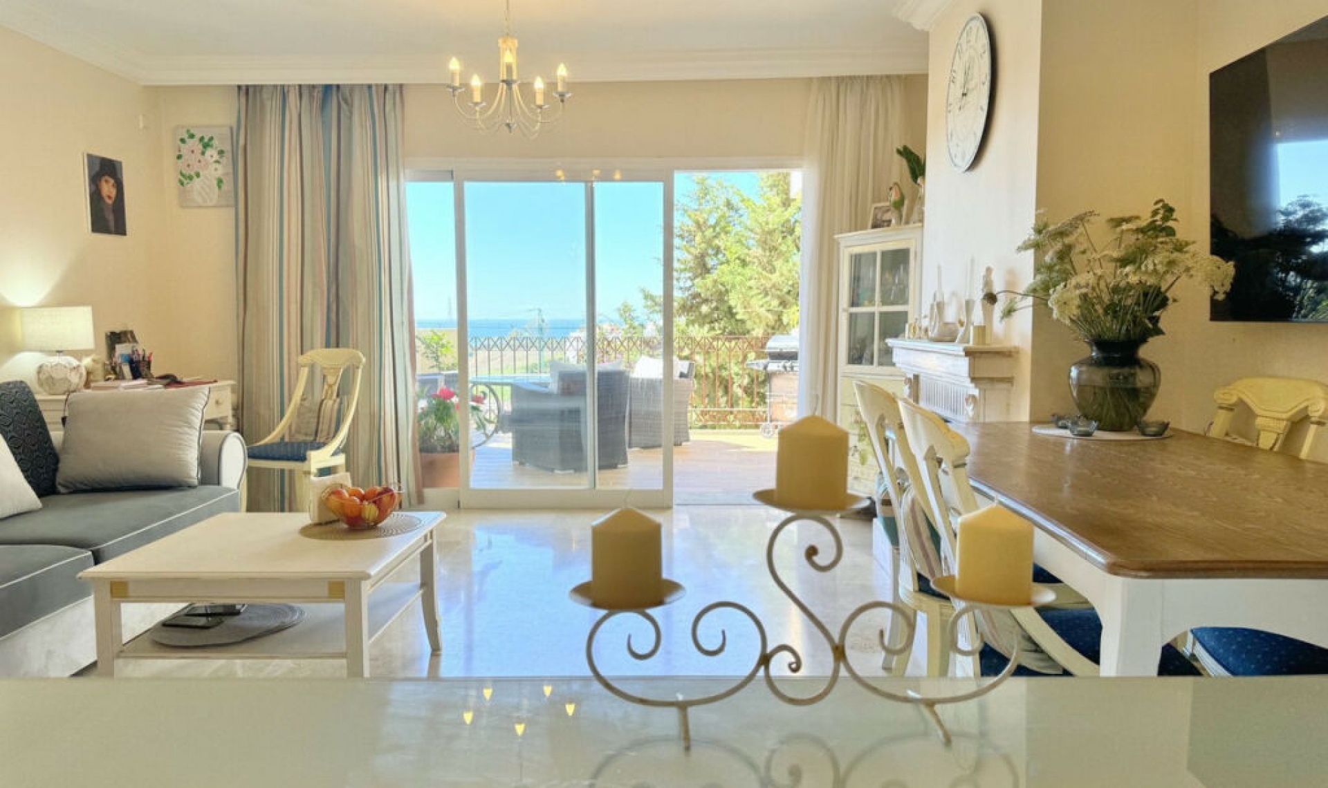 Resale - Apartment -
Selwo