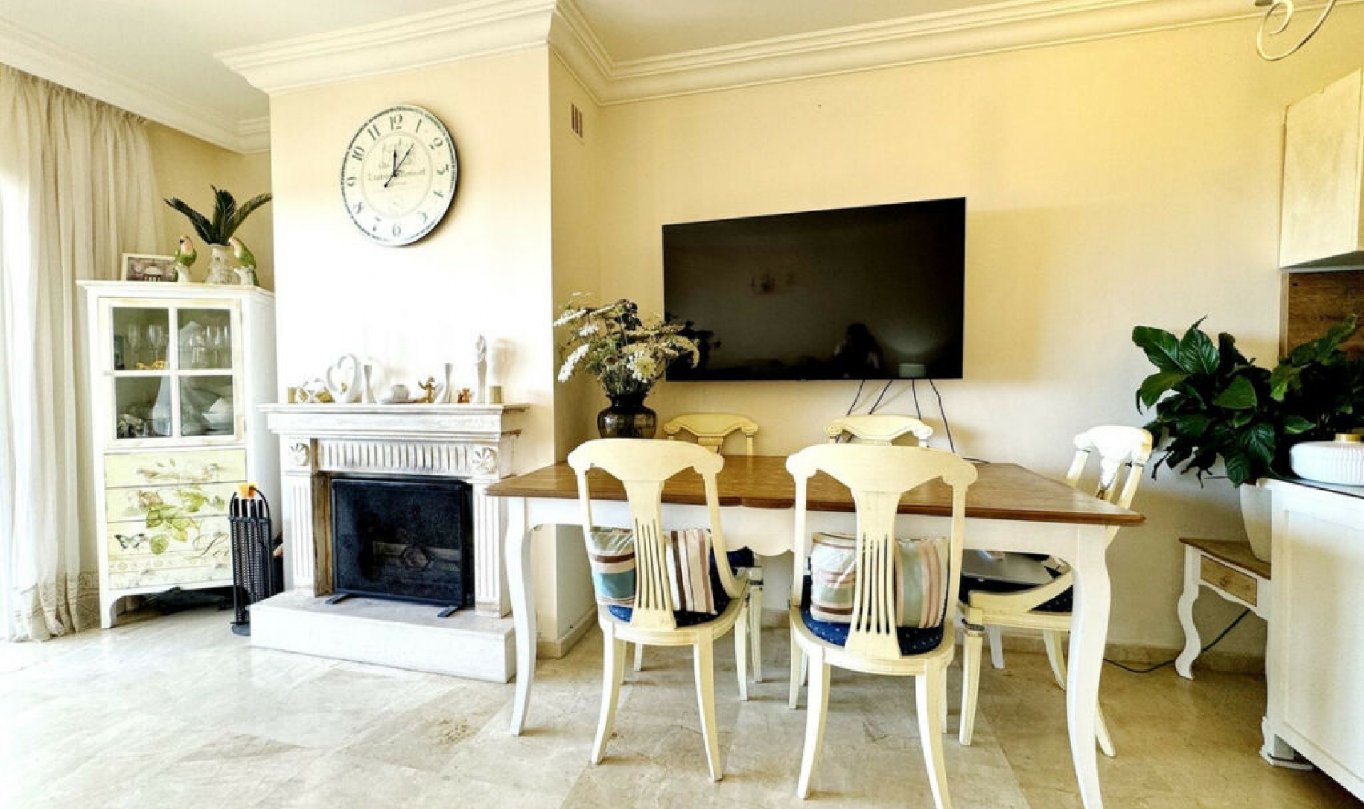 Resale - Apartment -
Selwo