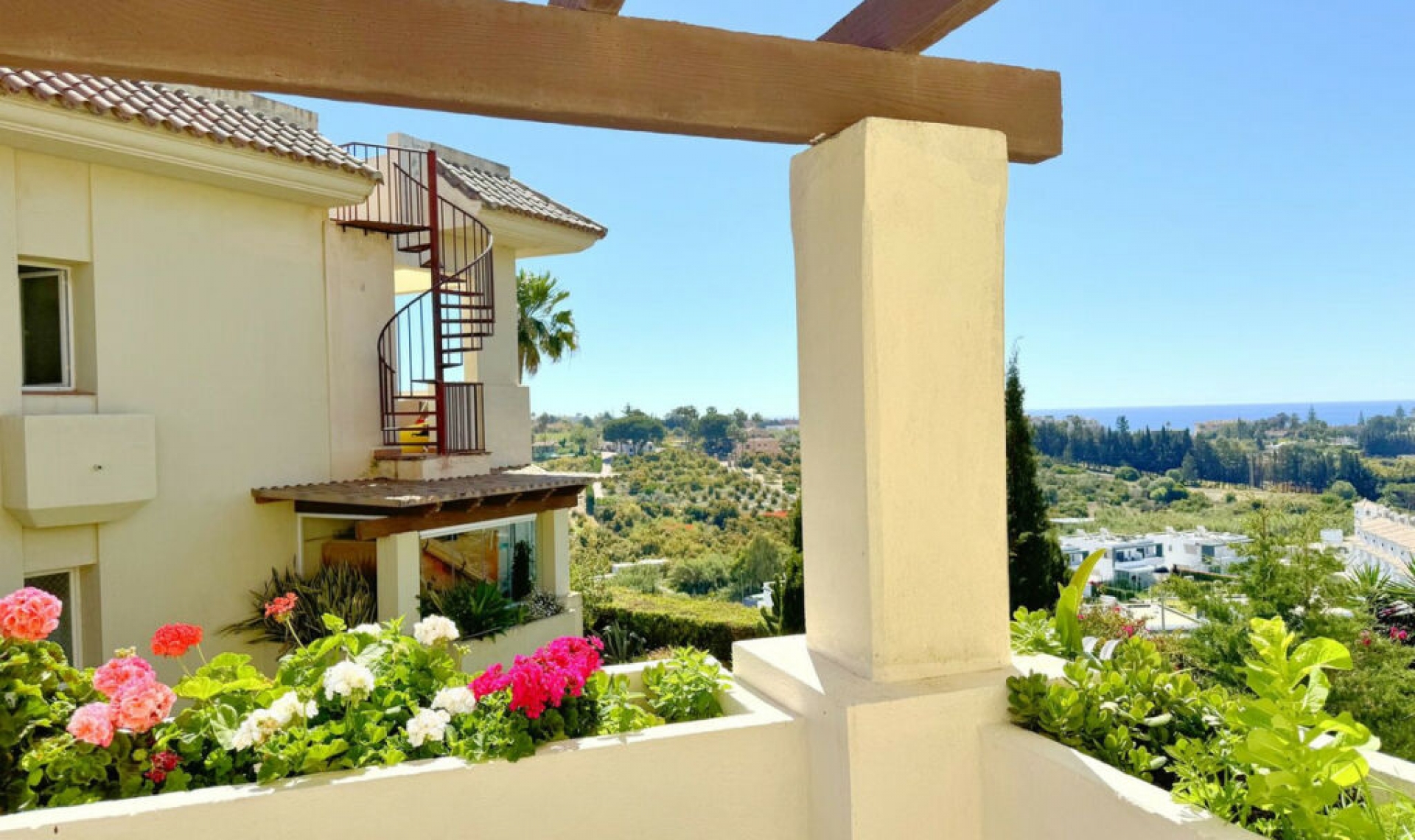 Resale - Apartment -
Selwo