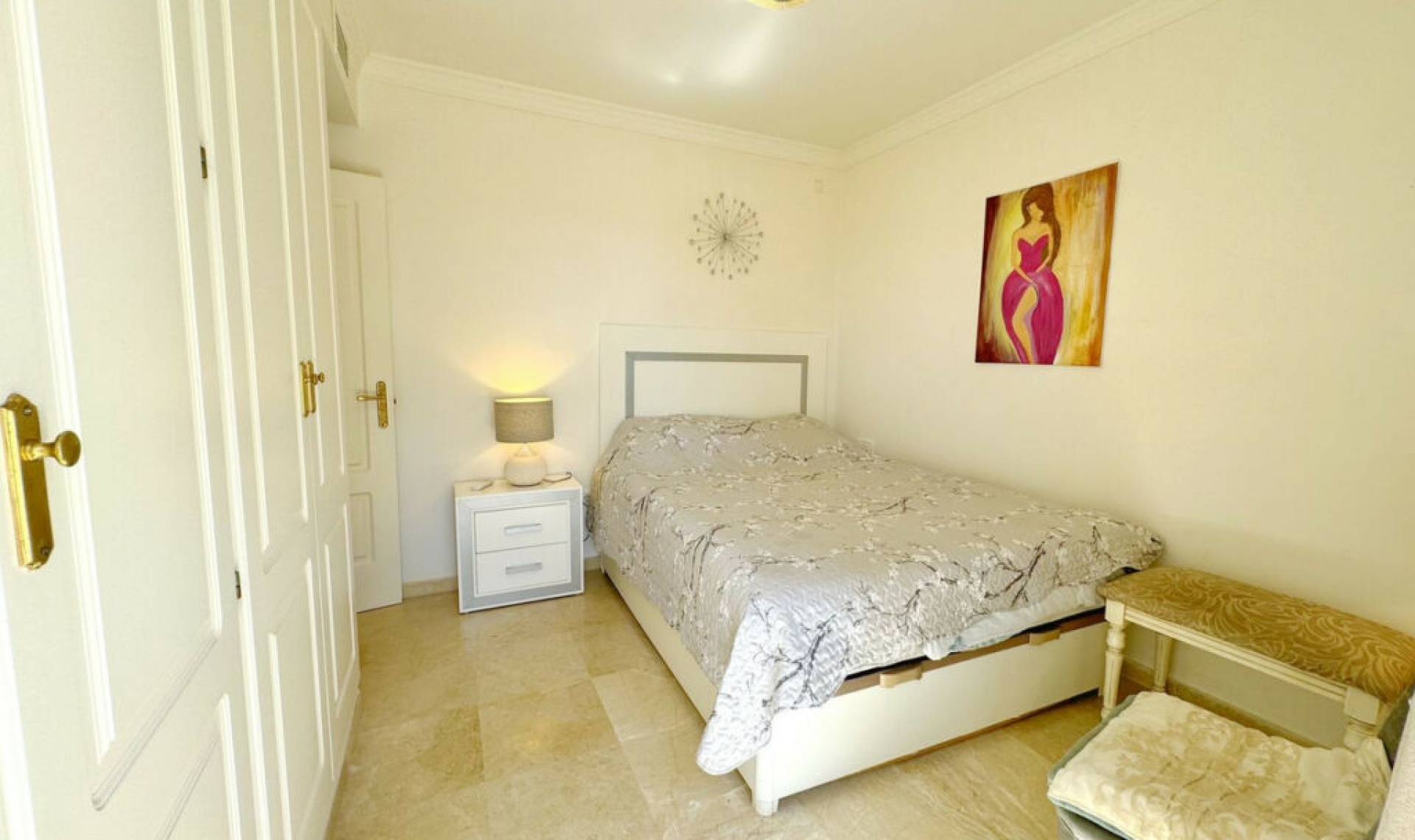 Resale - Apartment -
Selwo