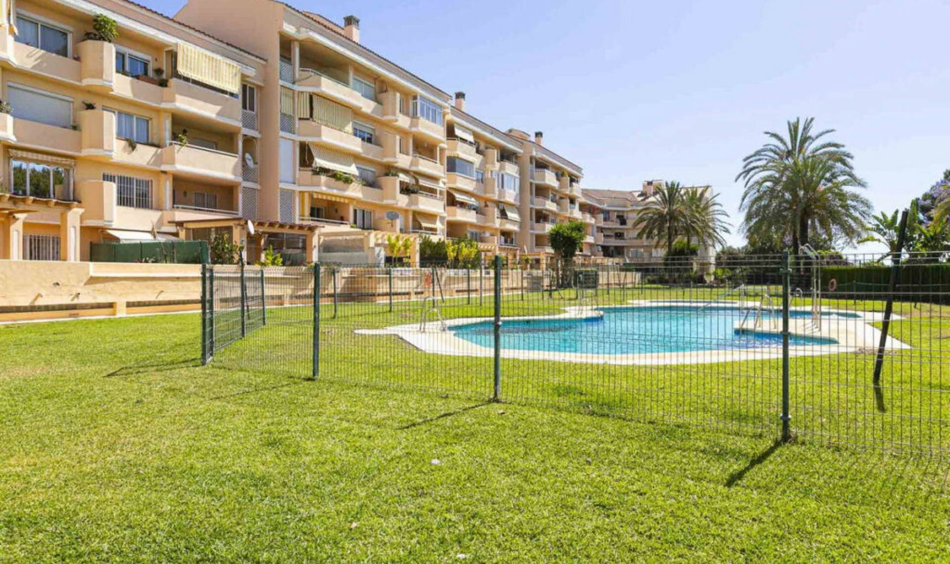 Resale - Apartment -
Selwo