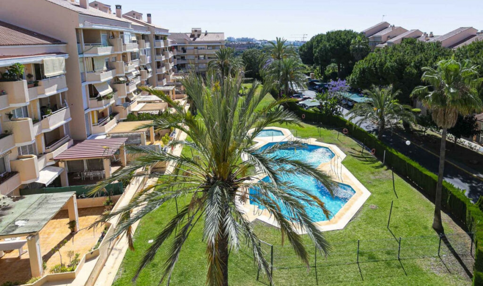 Resale - Apartment -
Selwo