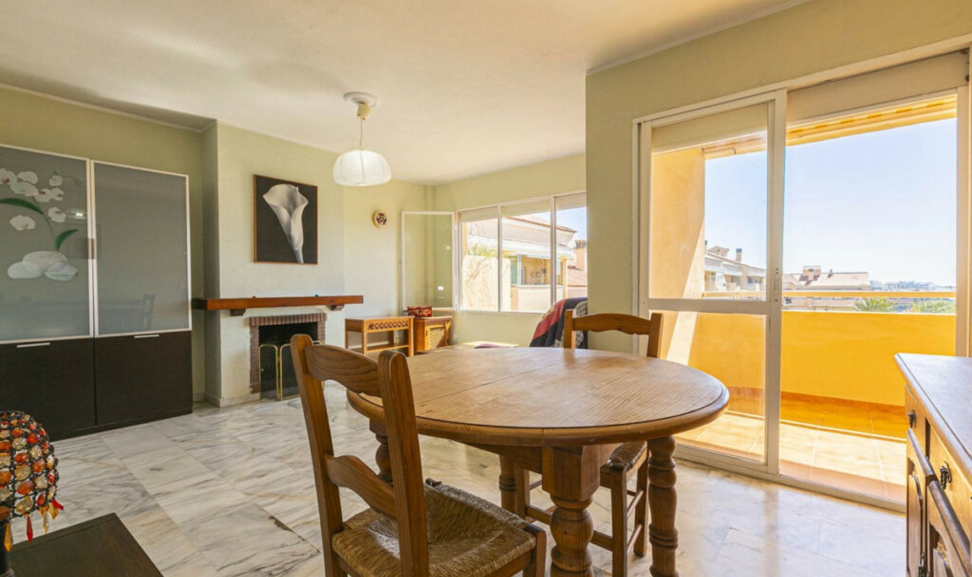 Resale - Apartment -
Selwo