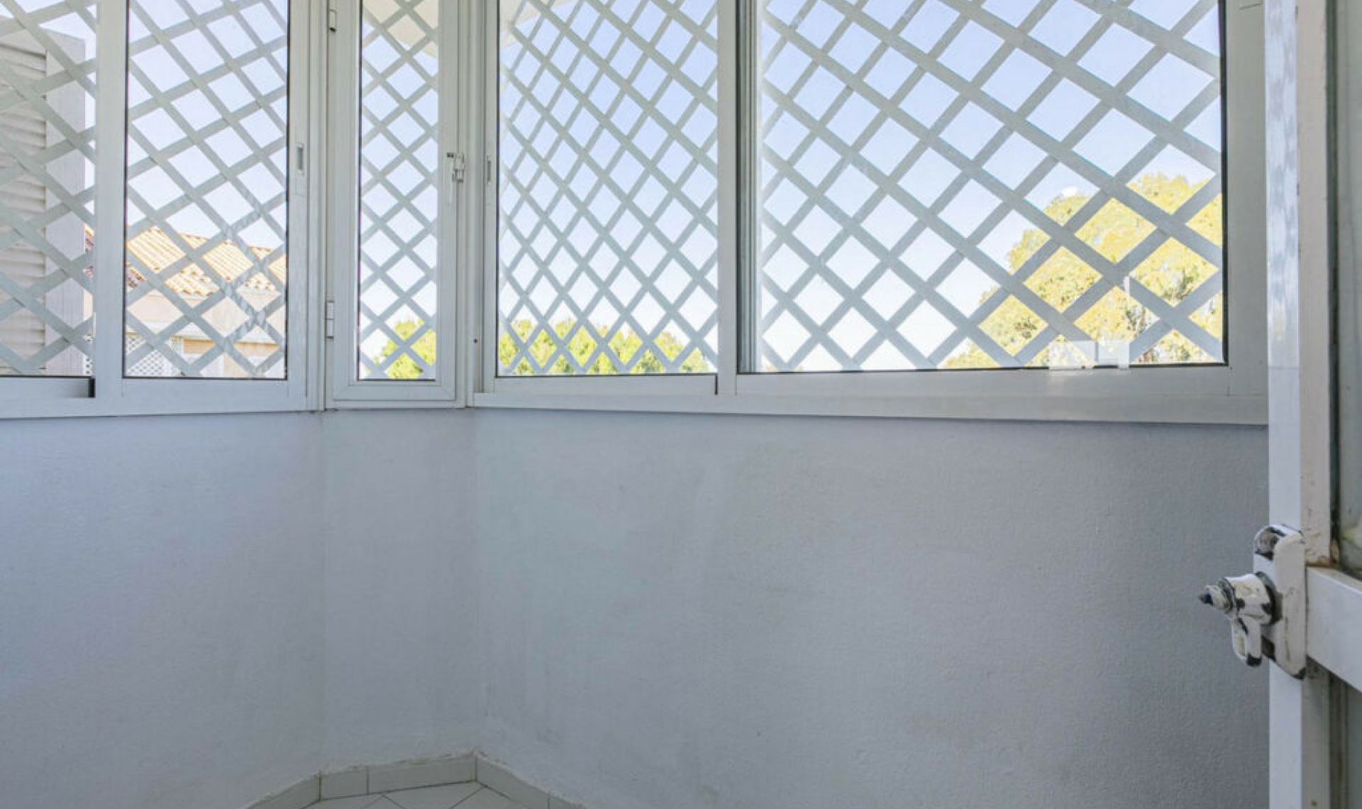 Resale - Apartment -
Selwo