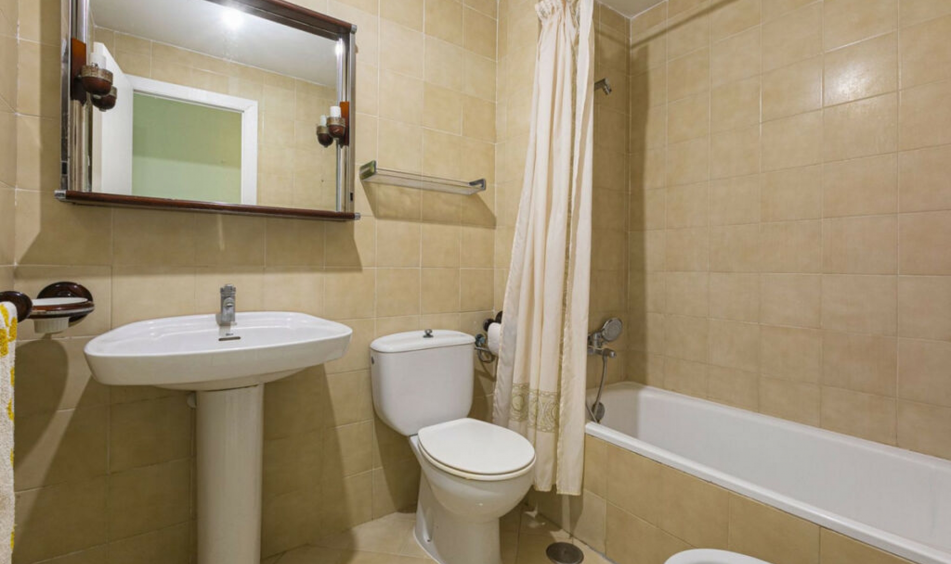 Resale - Apartment -
Selwo