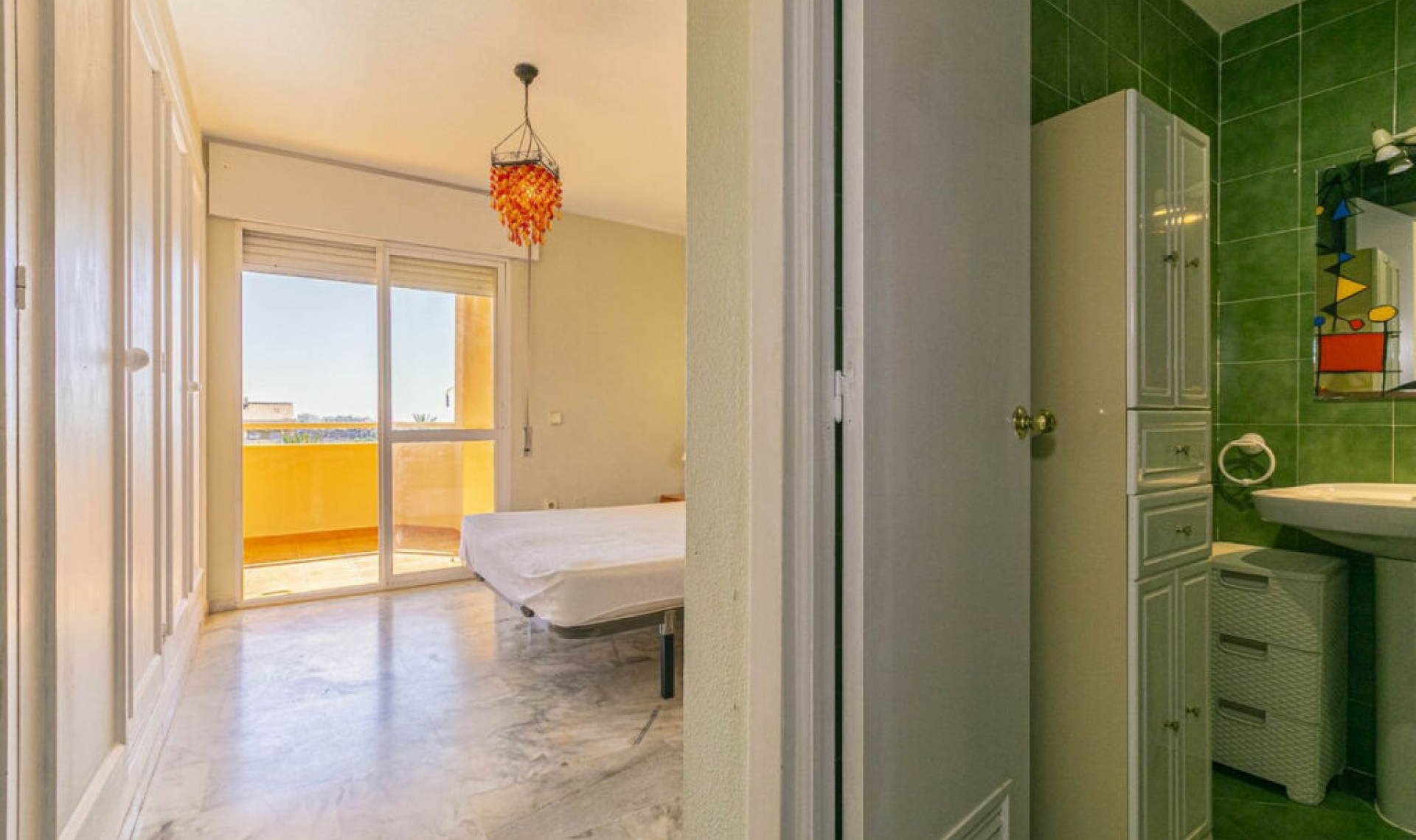 Resale - Apartment -
Selwo