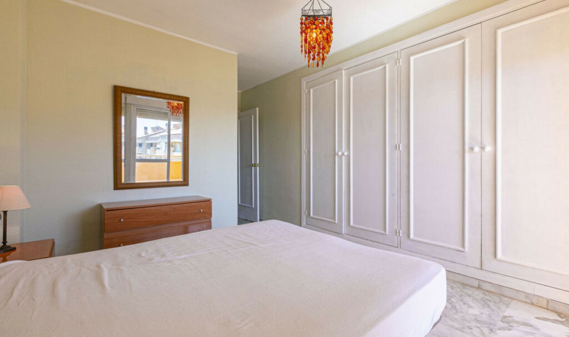 Resale - Apartment -
Selwo