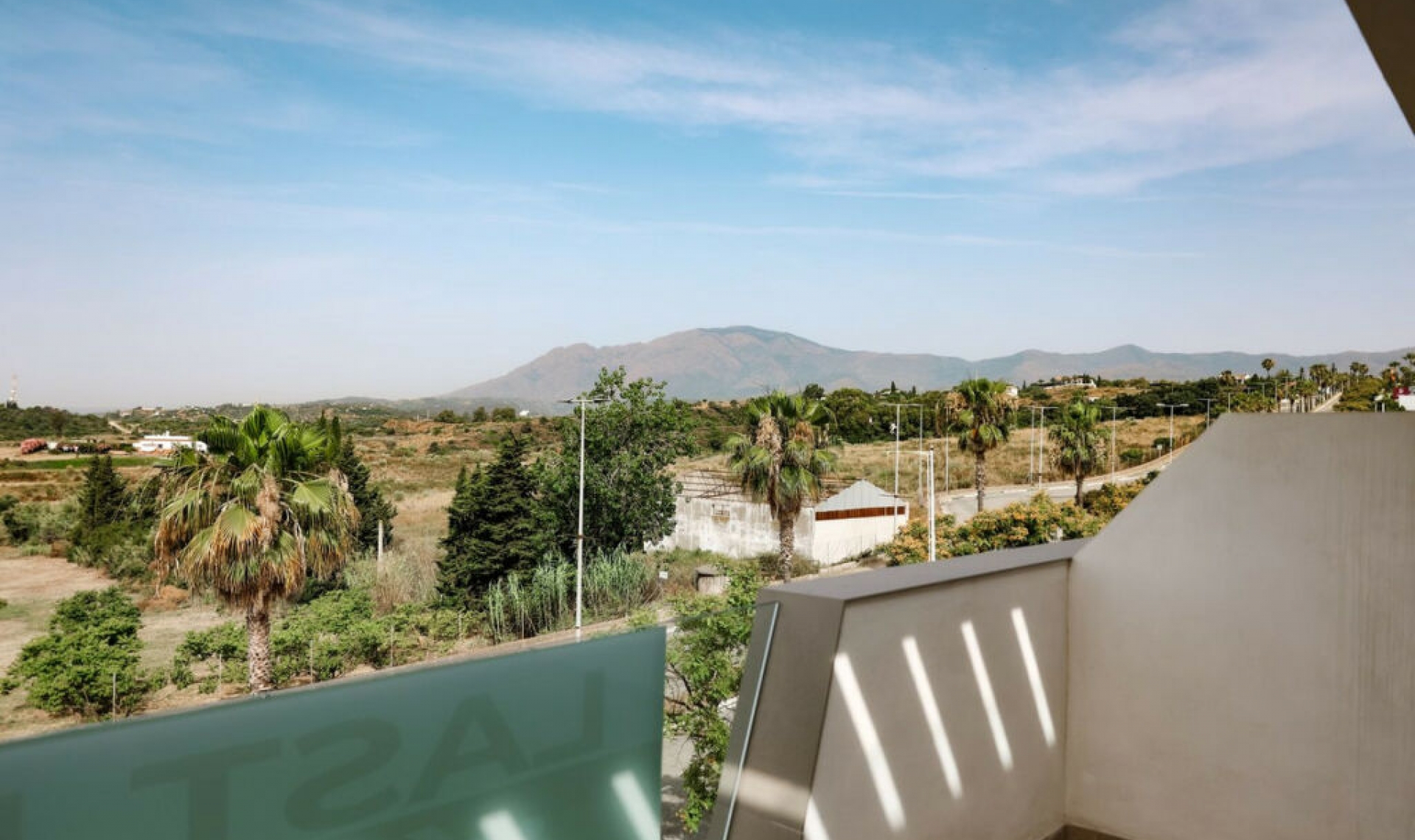 Resale - Apartment -
Selwo