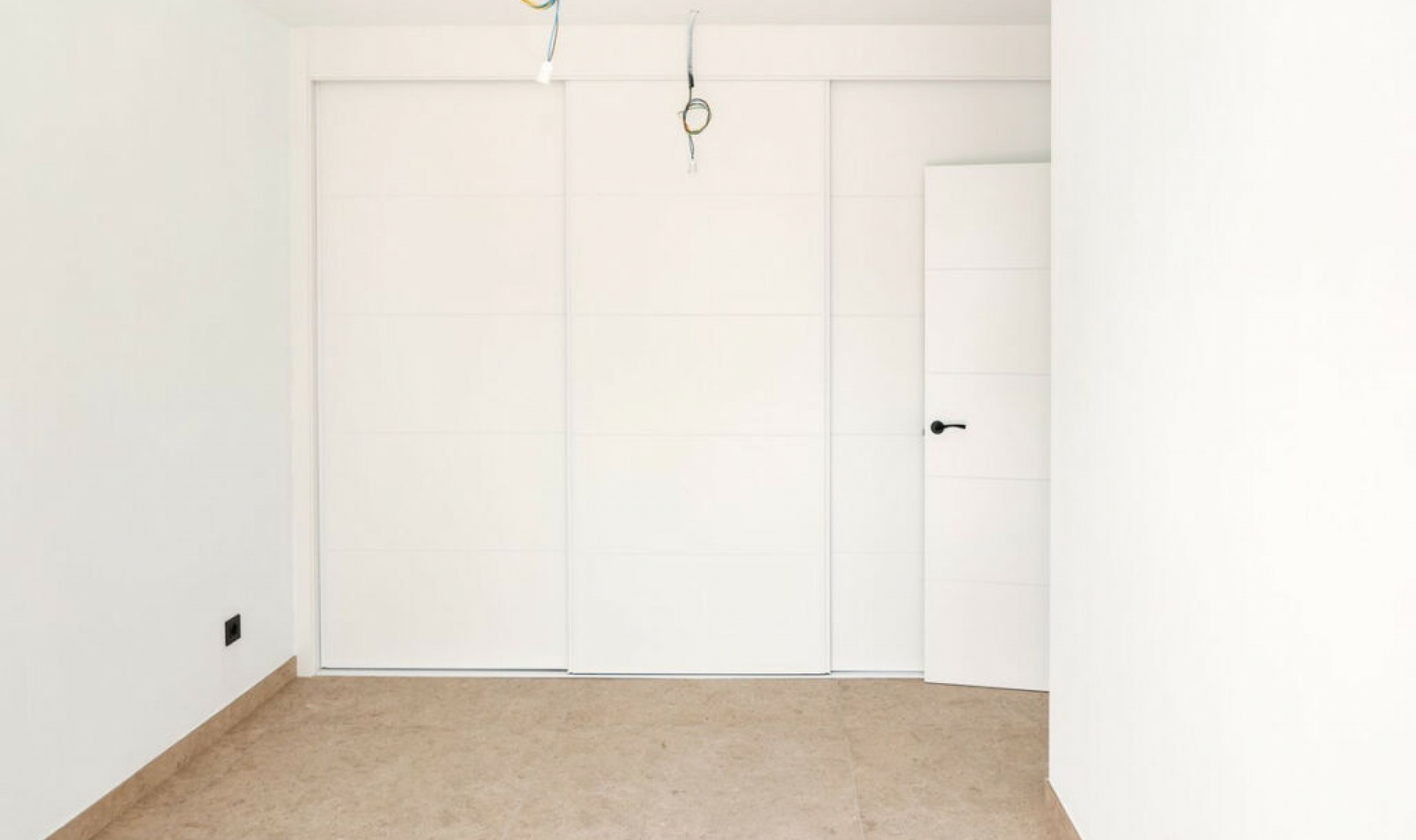 Resale - Apartment -
Selwo