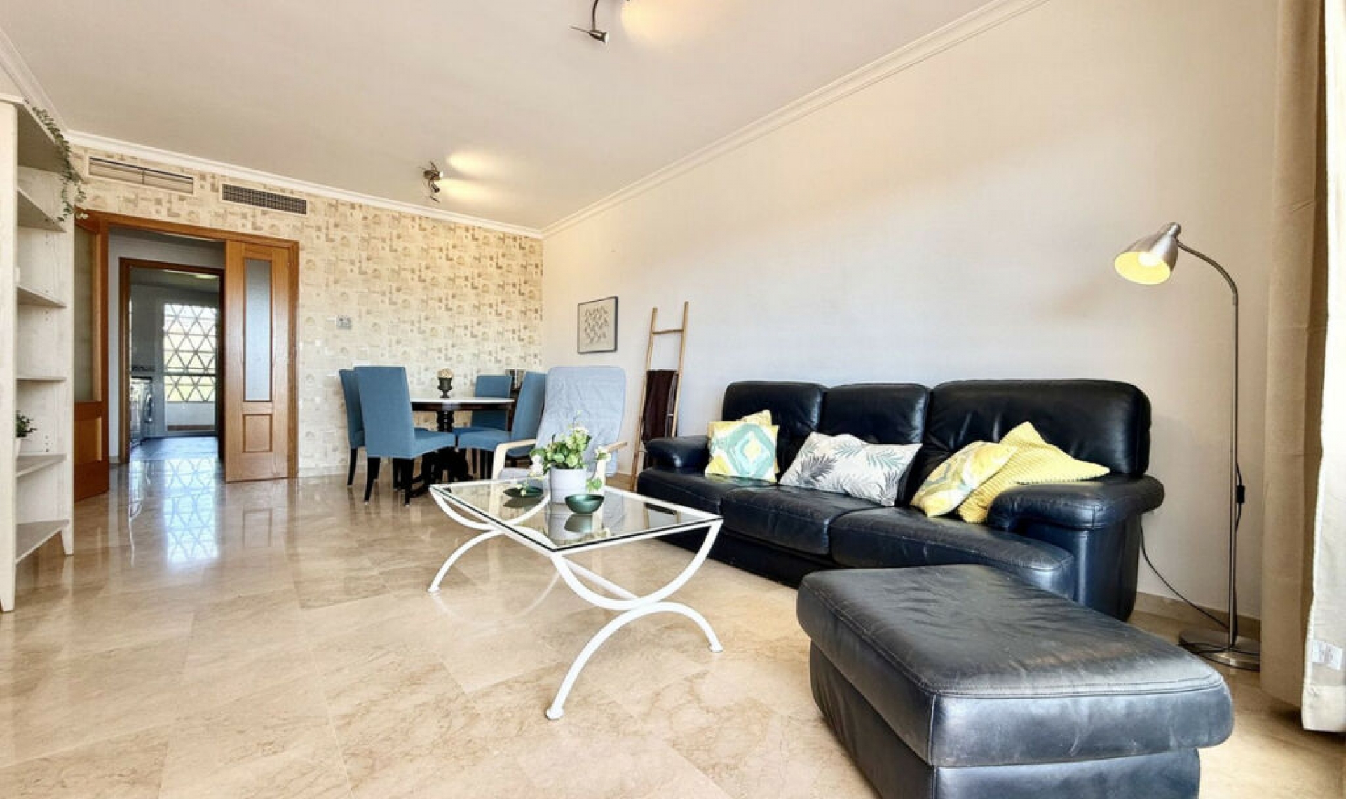 Resale - Apartment -
Selwo