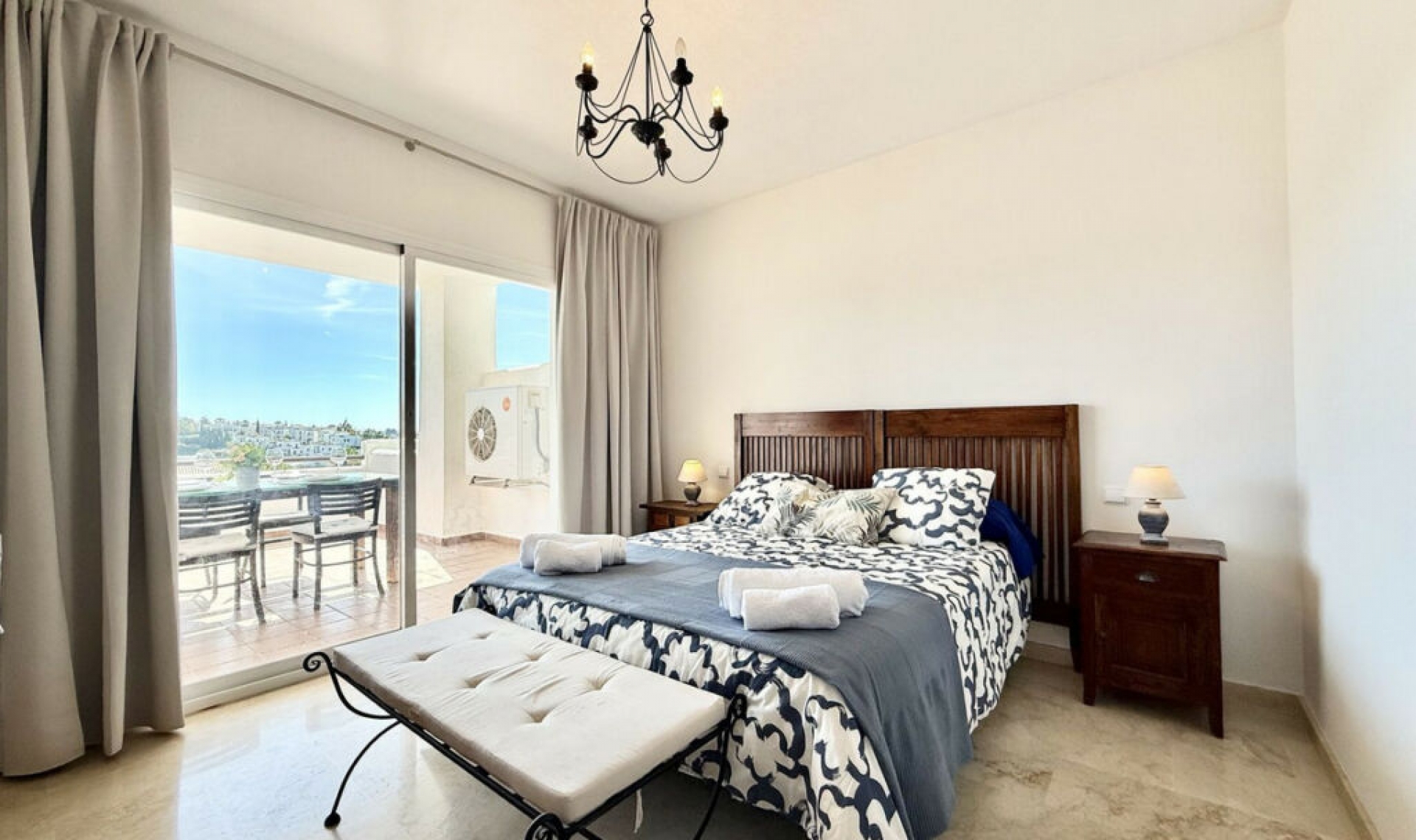 Resale - Apartment -
Selwo