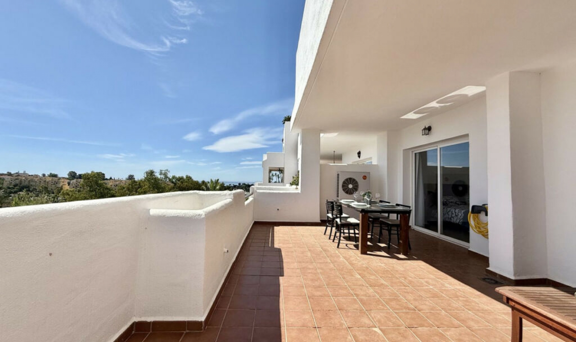 Resale - Apartment -
Selwo