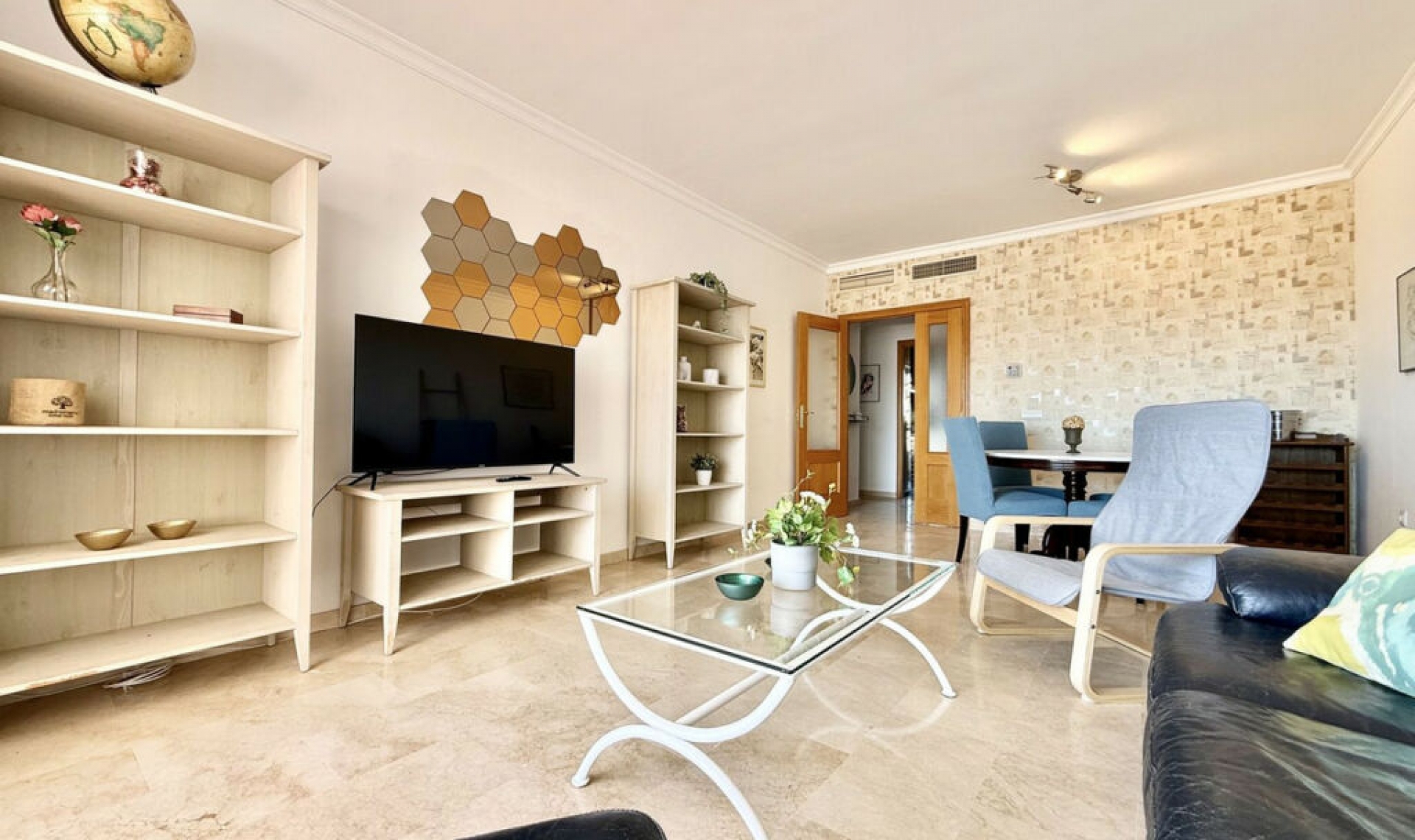 Resale - Apartment -
Selwo