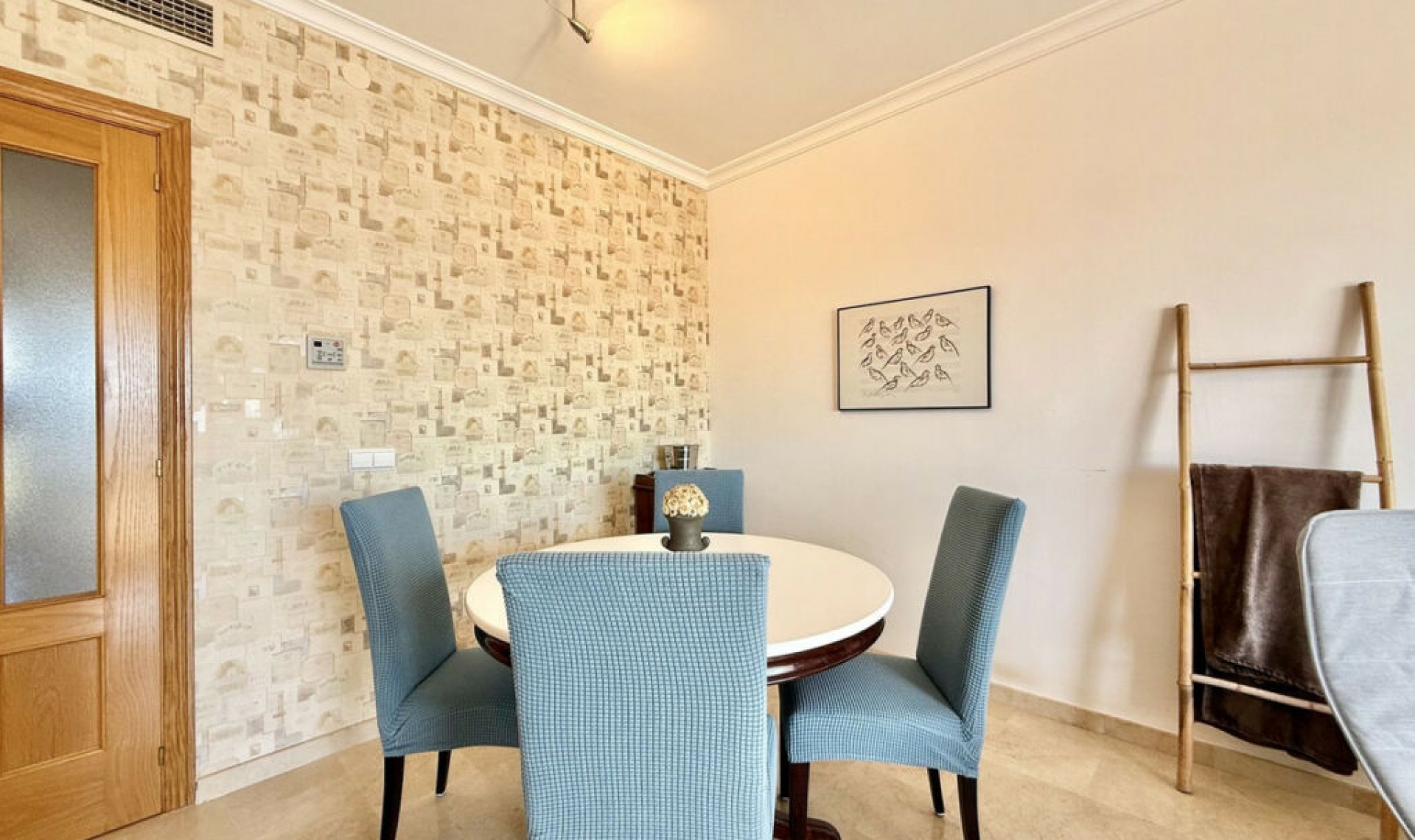 Resale - Apartment -
Selwo